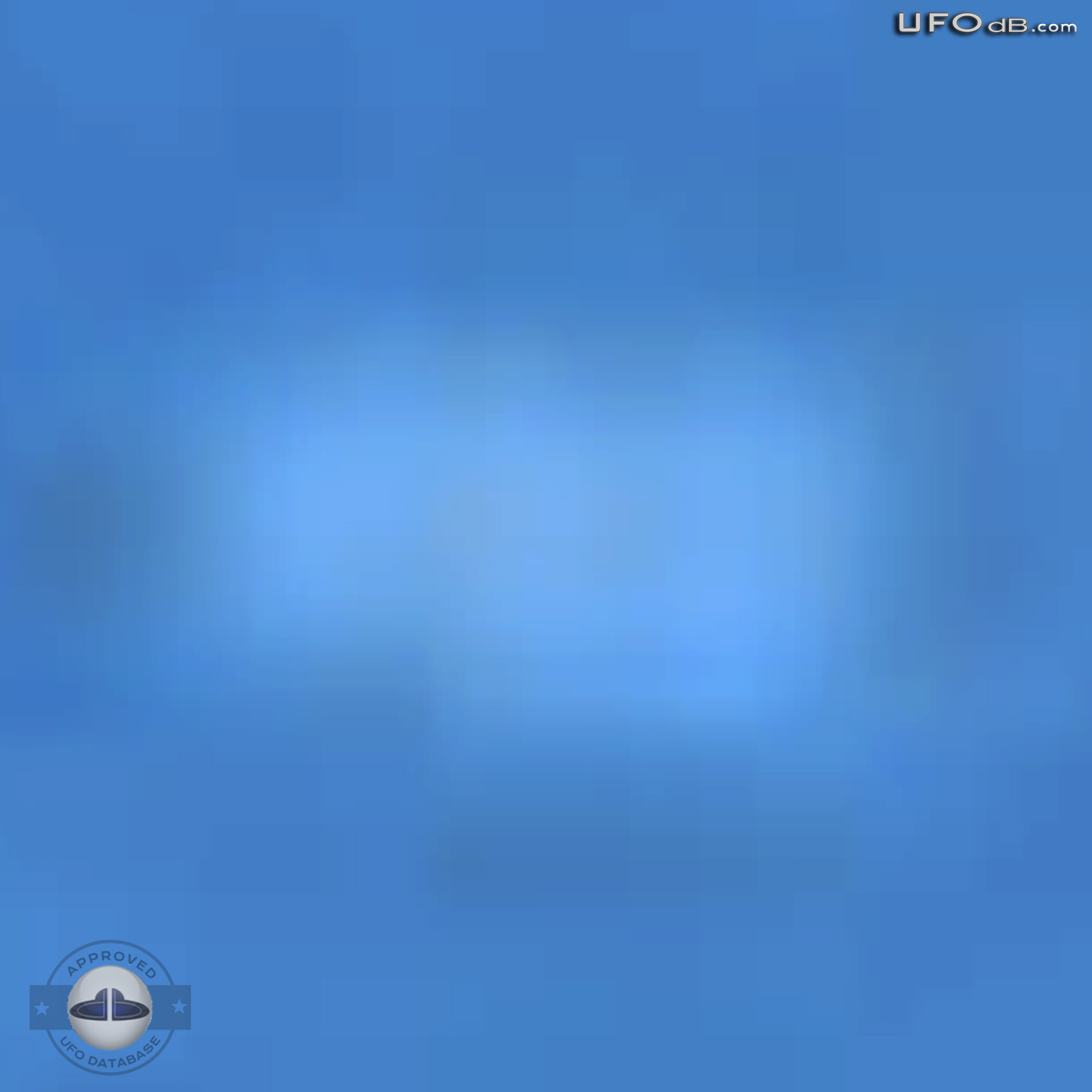 Rare Event | A UFO Picture taken in Albania | September 5 2010 UFO Picture #242-6