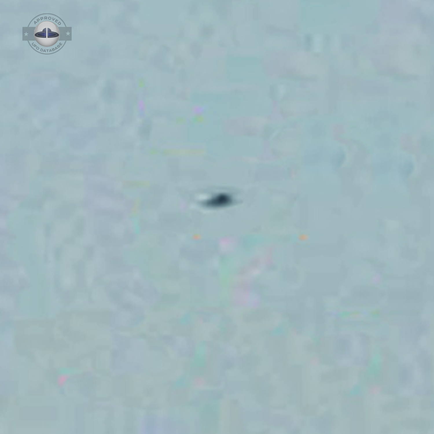 Fleet of UFOs over Mount Fuji worries Asia | Japan | February 2011 UFO Picture #220-4
