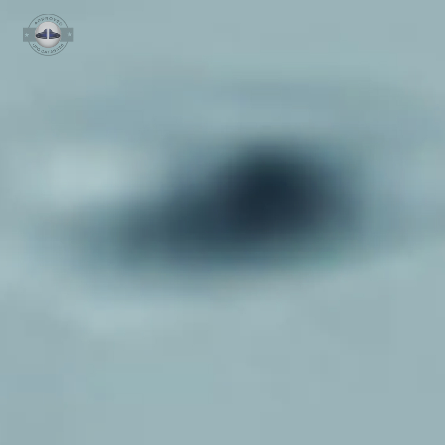 Fleet of UFOs over Mount Fuji worries Asia | Japan | February 2011 UFO Picture #220-6