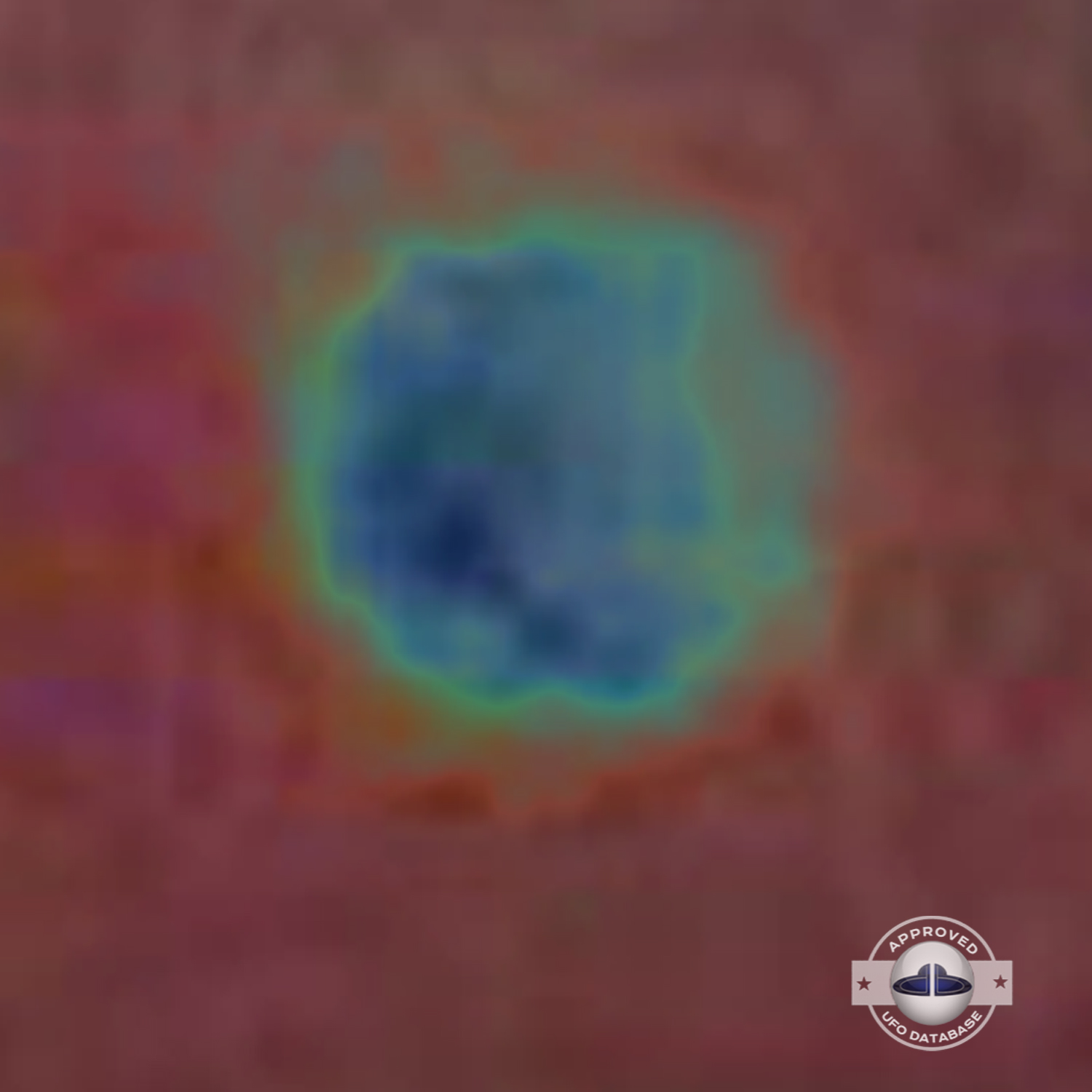 UFO picture shot on dusk at Waroona in the Peel region of Australia UFO Picture #145-7