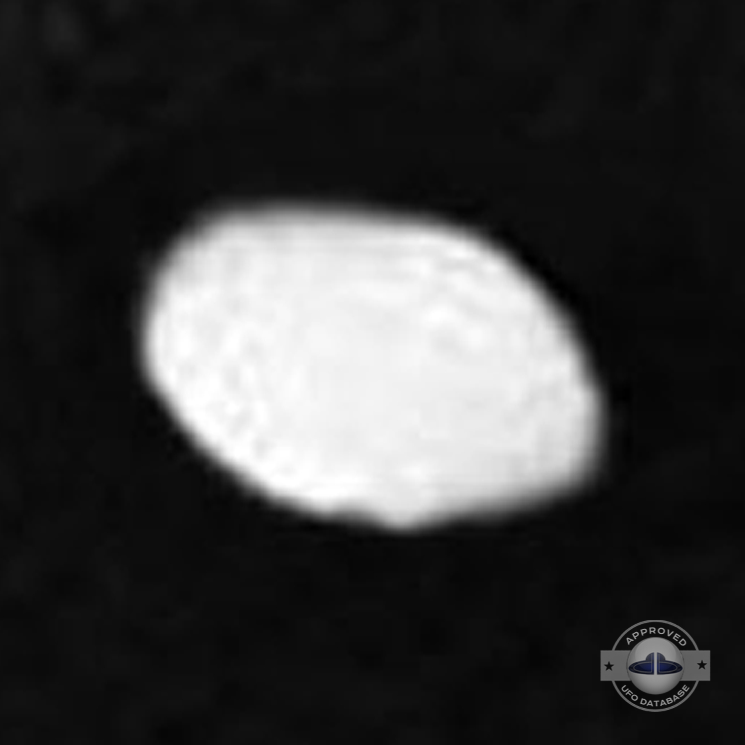 3 Army Air Force veterans seeing 6 UFO Santa Catalina Island, Avalon UFO Picture #111-4