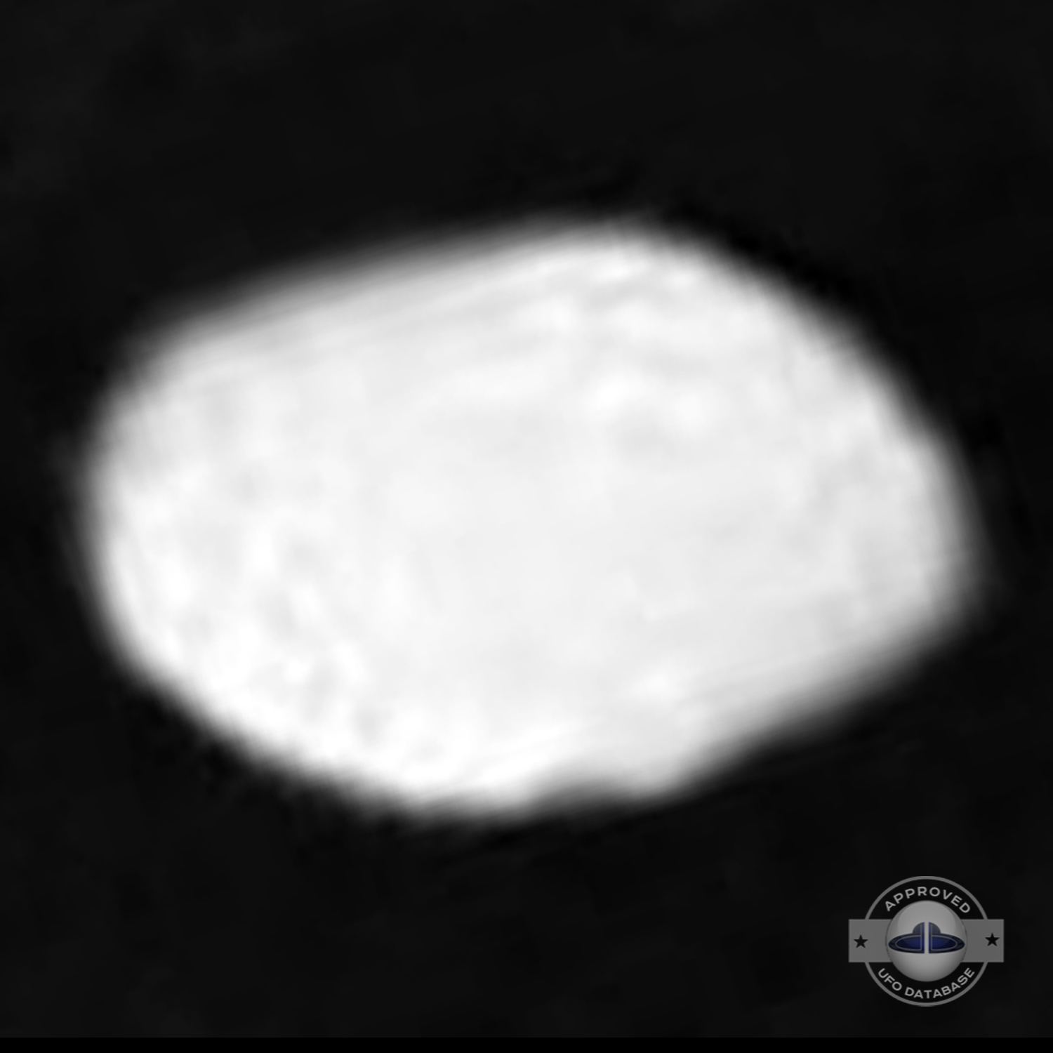 3 Army Air Force veterans seeing 6 UFO Santa Catalina Island, Avalon UFO Picture #111-5