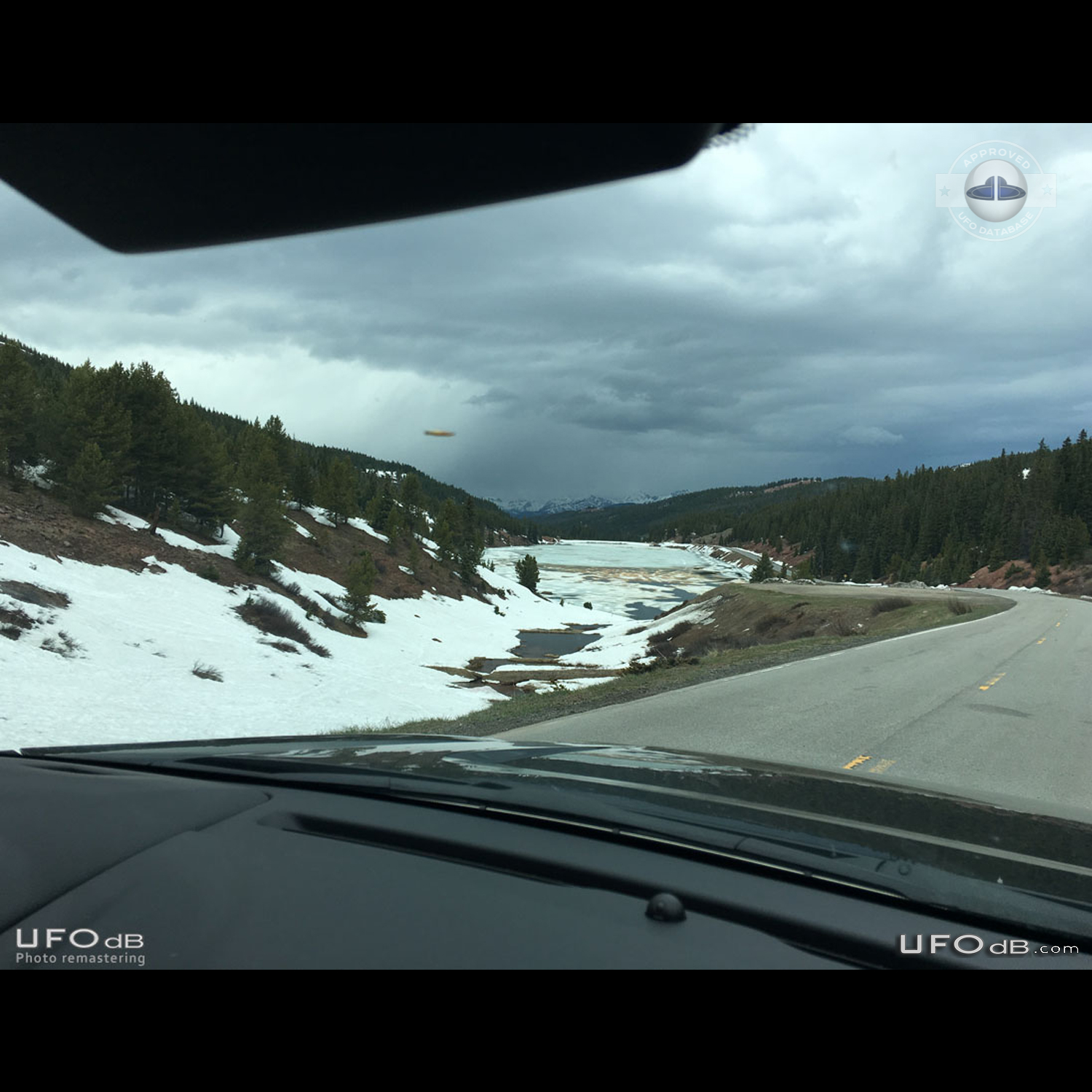 Black Lake picture captures saucer UFO passing near Vail Pass Copper M UFO Picture #822-1
