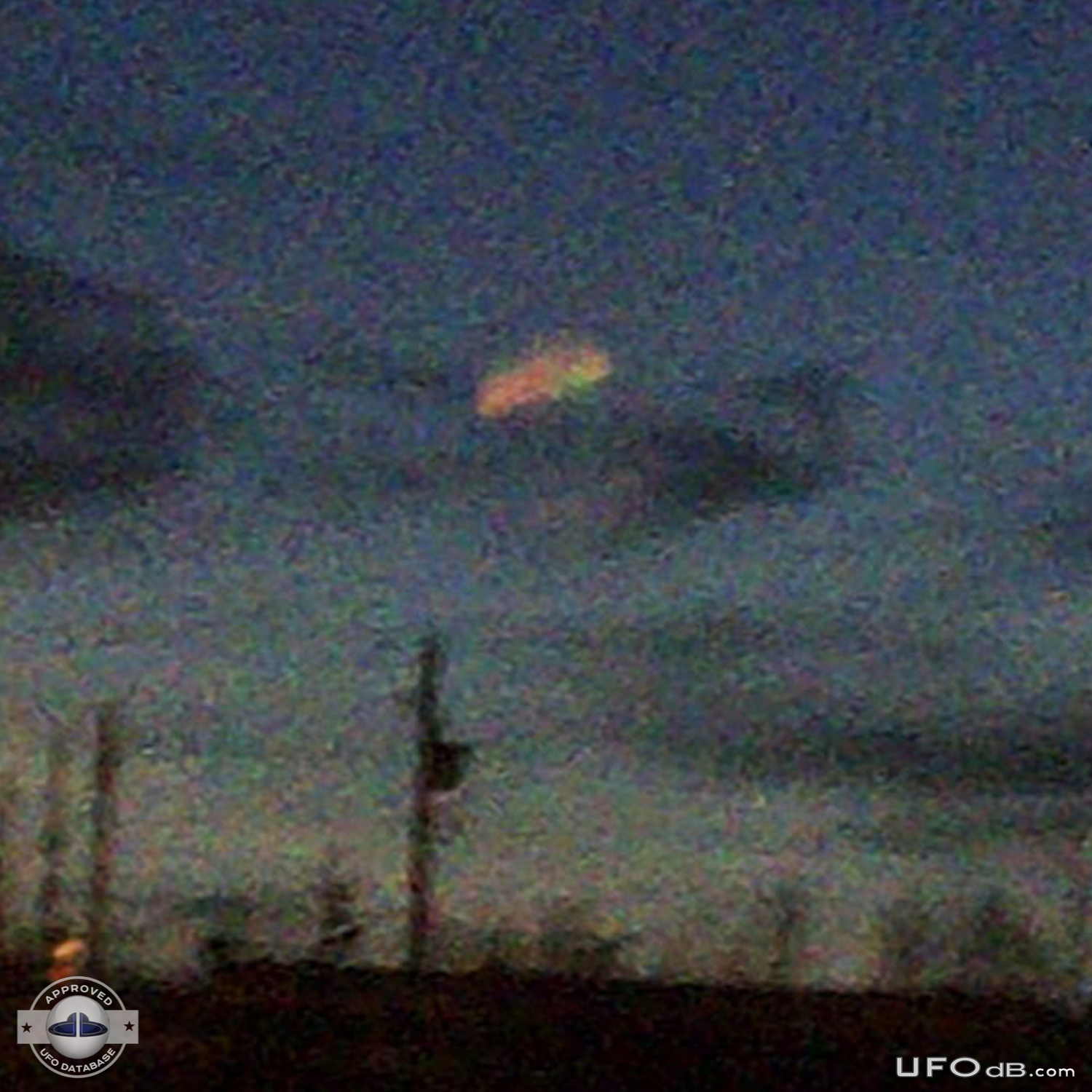 Canada Northwest Territories UFO picture | Yellowknife | May 14 2011 UFO Picture #296-3