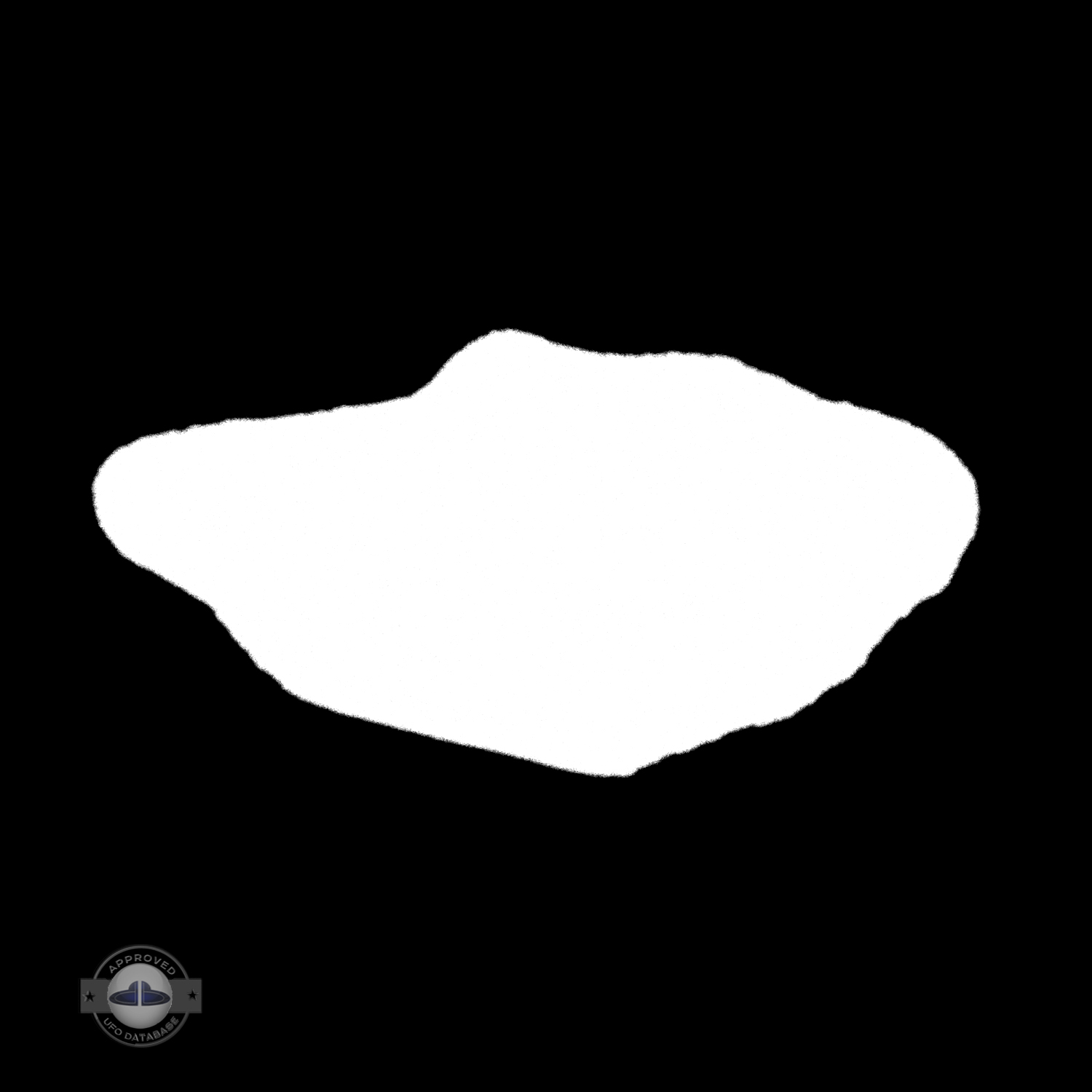 Nova Scotia, Canada - UFO near shore Bay of Fundy, Wolfville | 2011 UFO Picture #230-8