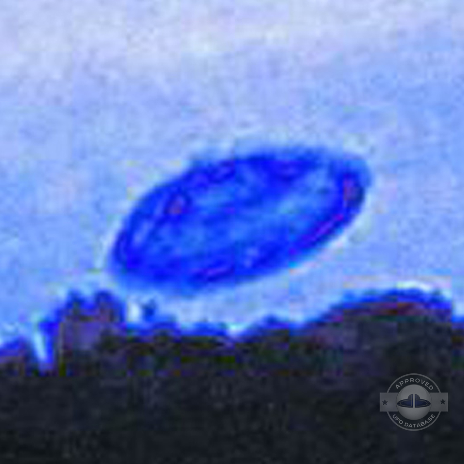 Children in Ilinka are Heroes for taking a UFO picture | Tula, Russia UFO Picture #238-3
