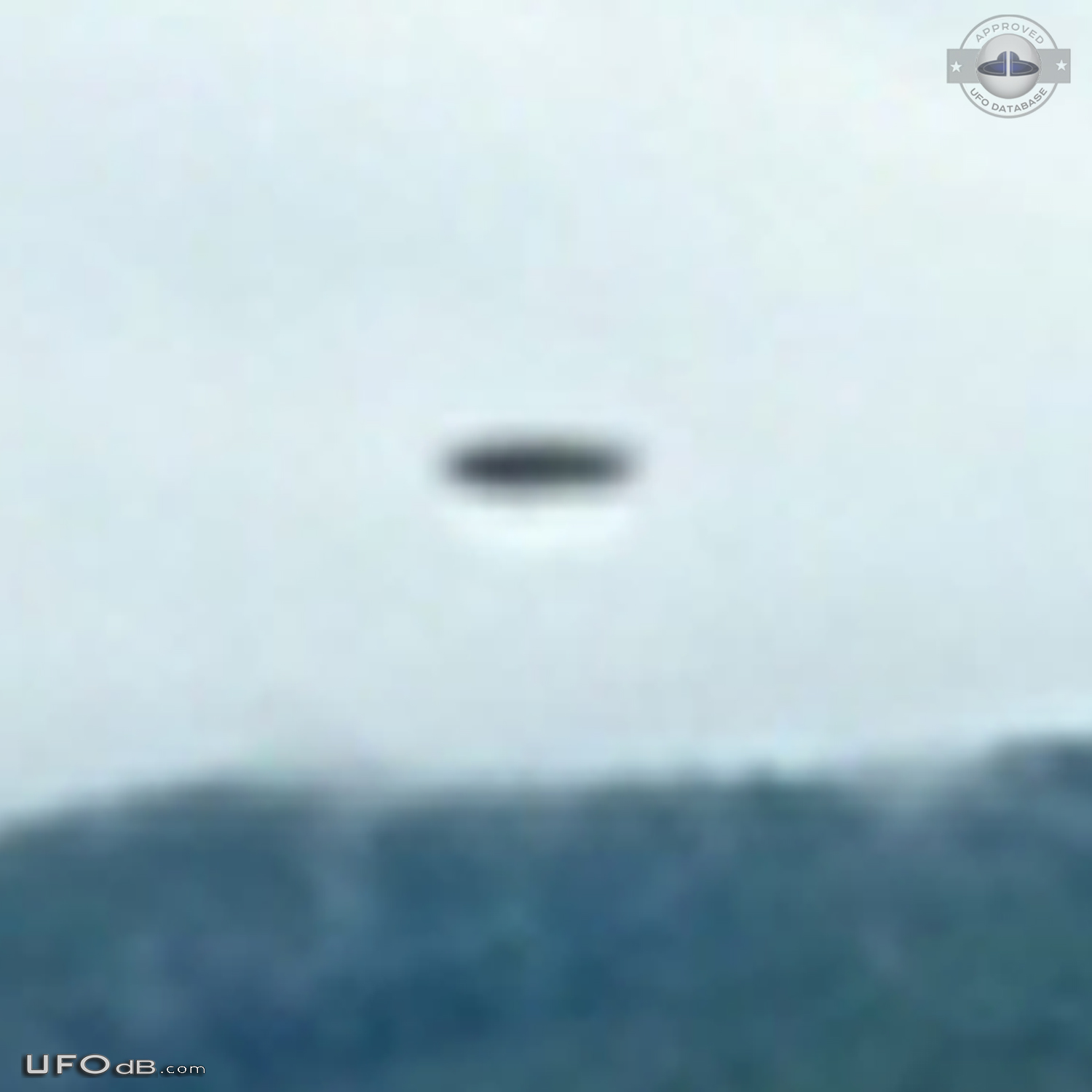 Deer picture gets a UFO passing by near Logan Lake British Columbia Ca UFO Picture #844-5