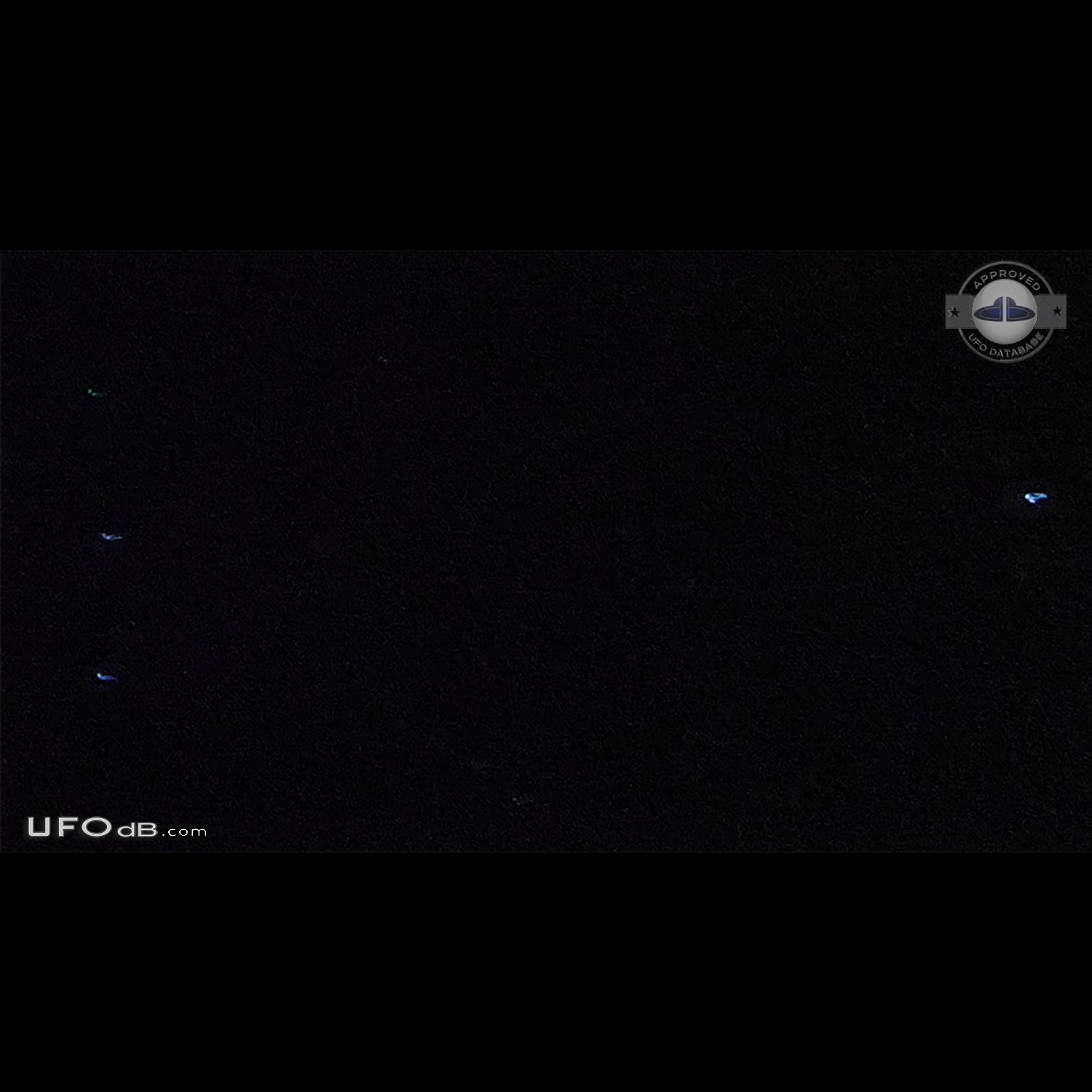 During meditation he discovered UFO appearing on the shot - Singapore  UFO Picture #794-1