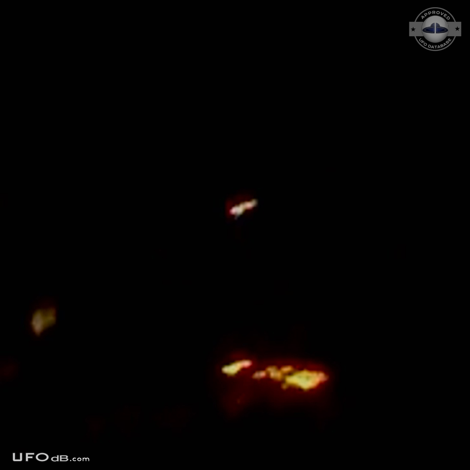 Explosive burst of light in sky with saucer UFO - Kingman Arizona 2012 UFO Picture #538-2
