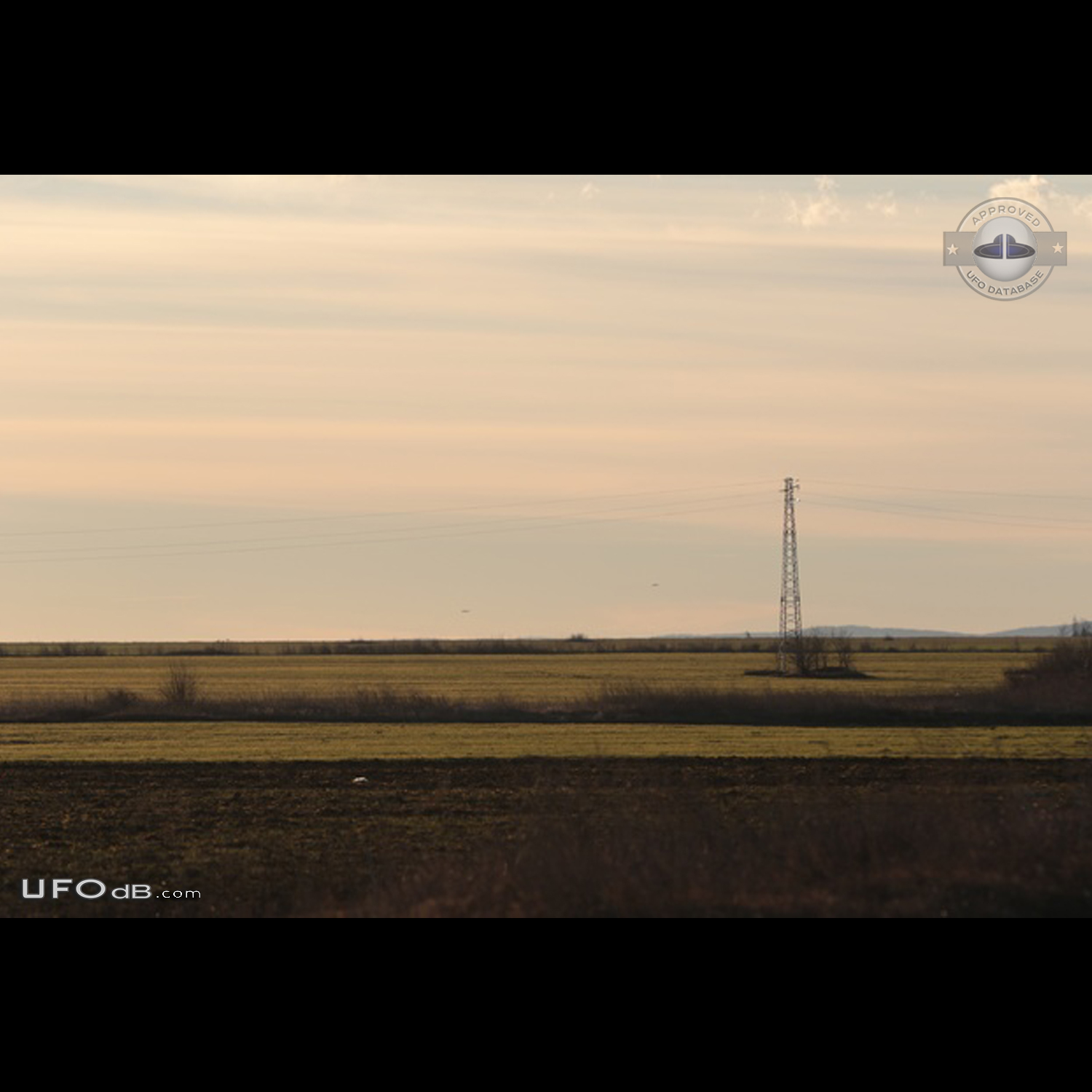 Fighter jets chasing UFOs in Stoil Voyvoda near Nova Zagora Bulgaria 2 UFO Picture #781-1