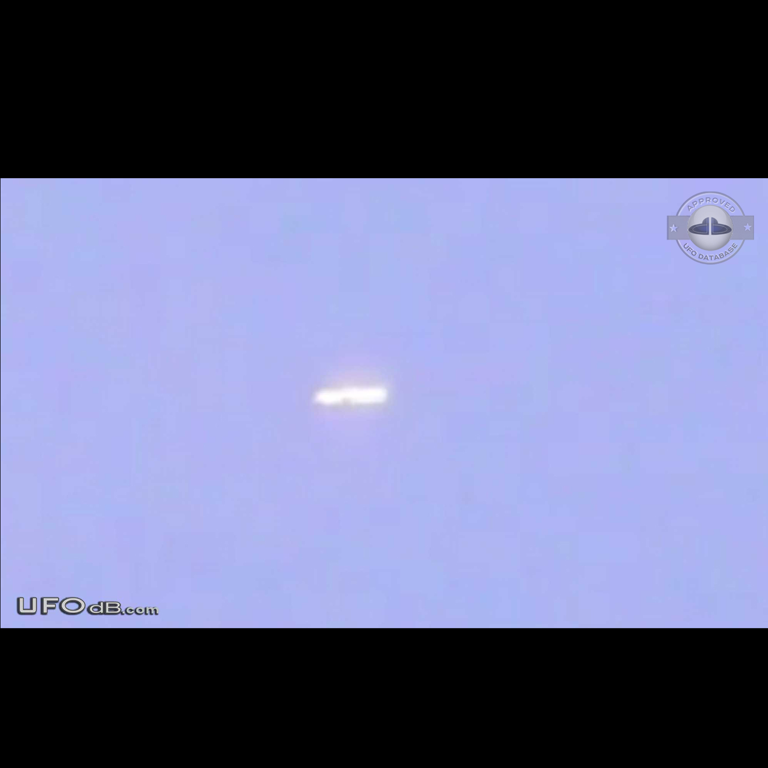 Flat Glowing Saucer UFO caught on picture over Savedalen, Sweden 2012 UFO Picture #452-1