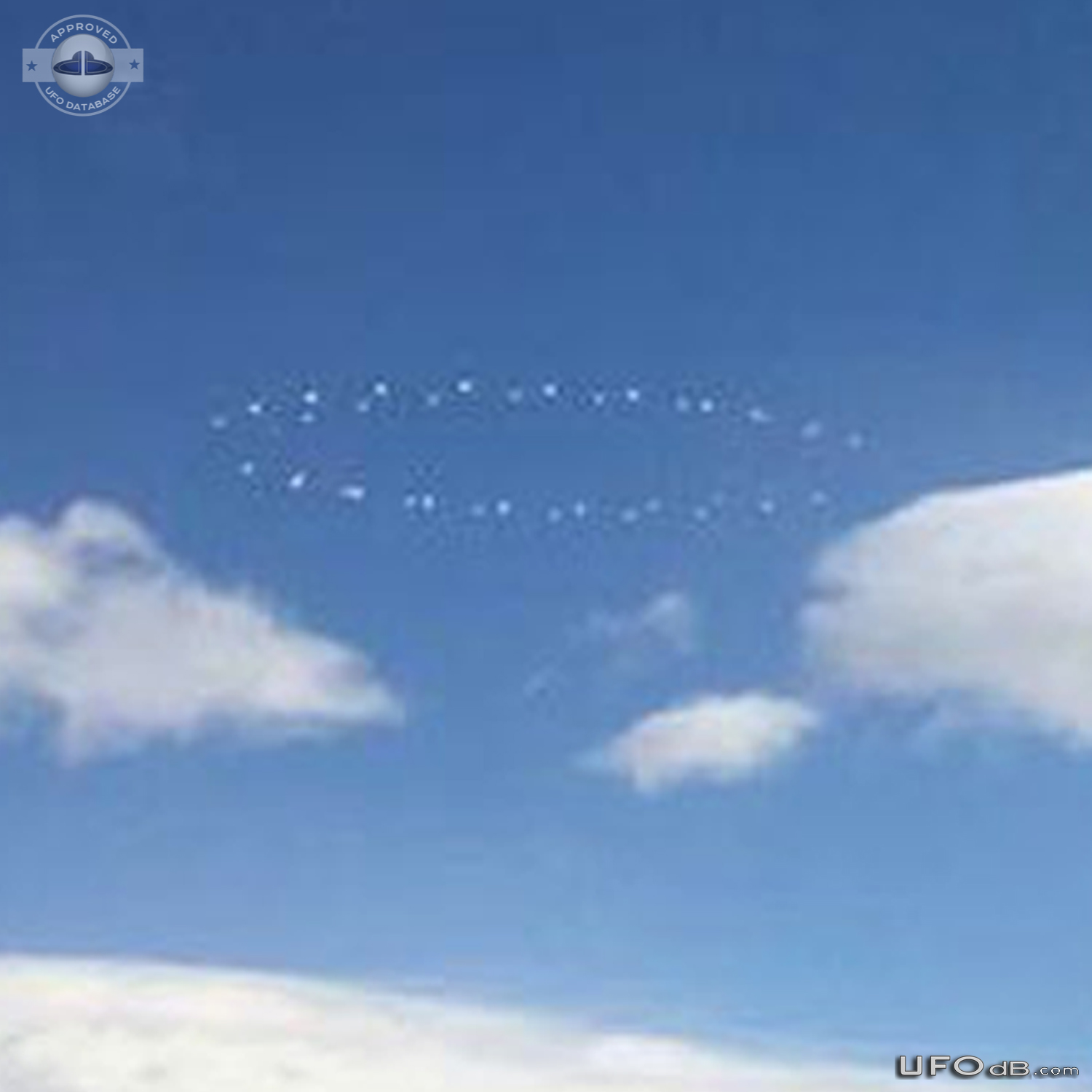 Friend snowboarder capture incredible UFO in the mountains near Brecke UFO Picture #823-4