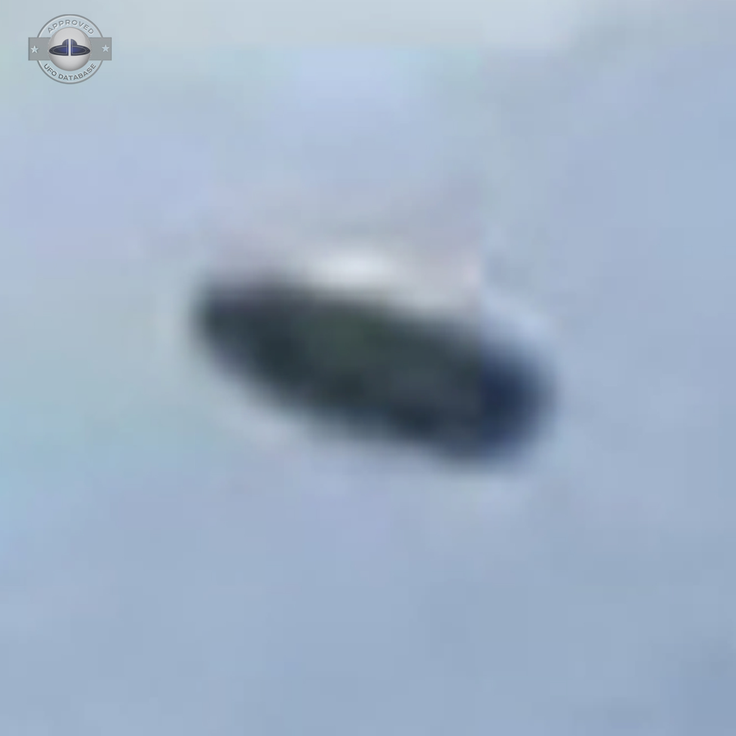 Fleet of 5 UFOs flying in precise formation Hills of Sombaria Gangtok UFO Picture #202-8