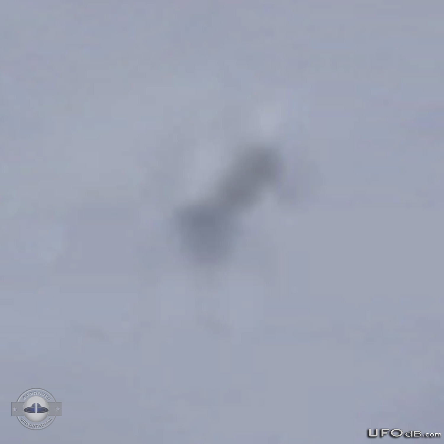 Giant T shaped UFO near USA border | New Brunswick Canada | April 2011 UFO Picture #307-4