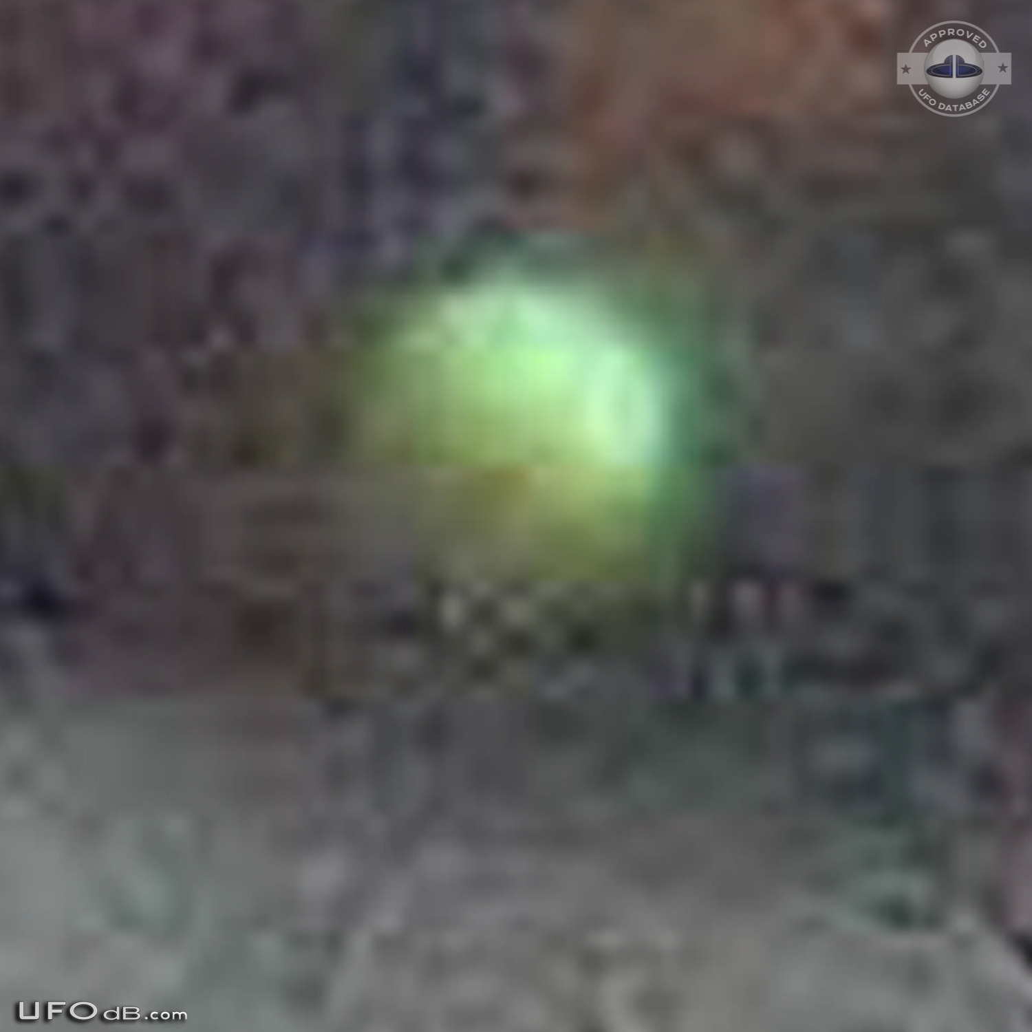 Green Orb UFO seen near greenway in Roanoke, Virginia 2013 UFO Picture #545-5