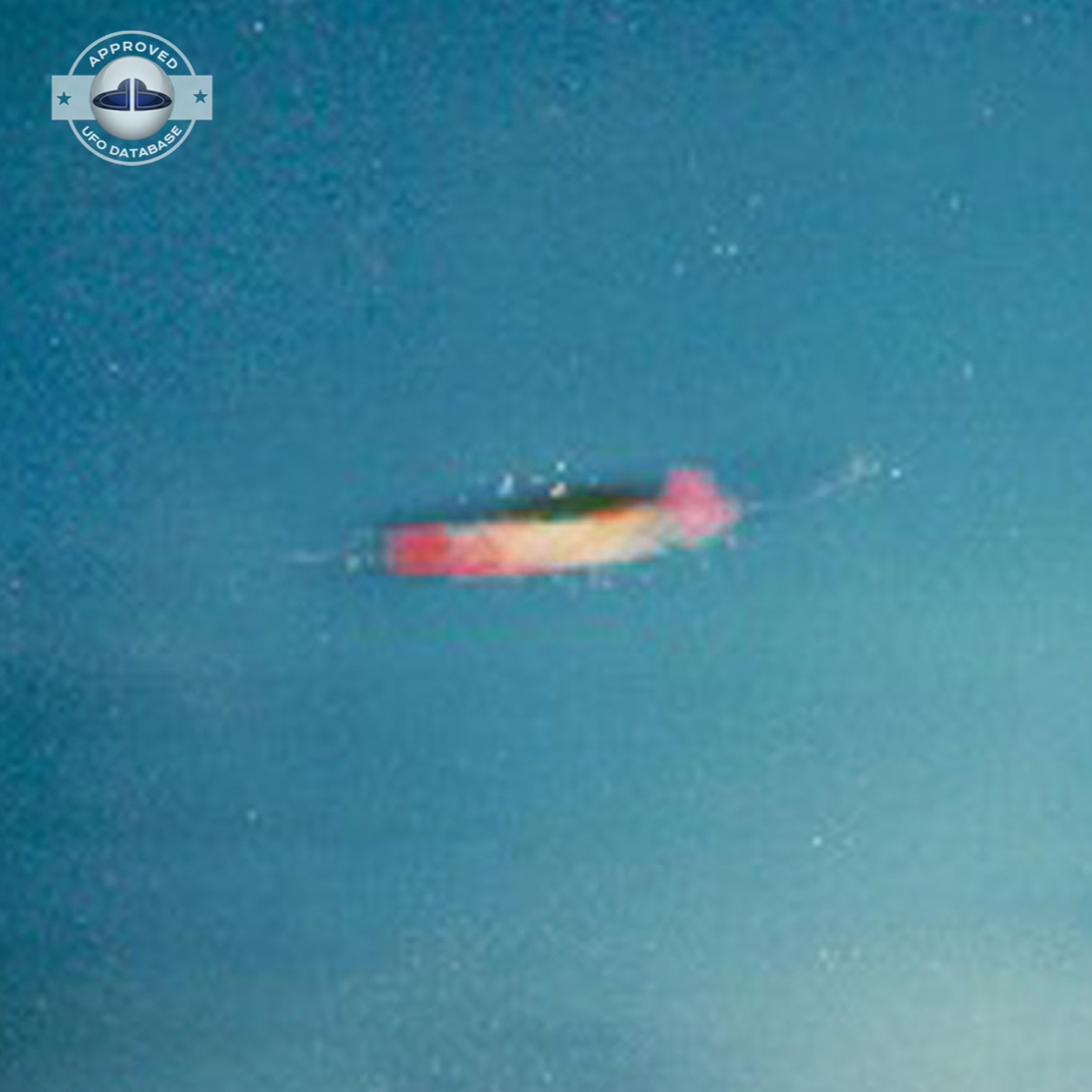 The big shape has 8 smaller UFO hovering on top | Hollywood UFO UFO Picture #94-2