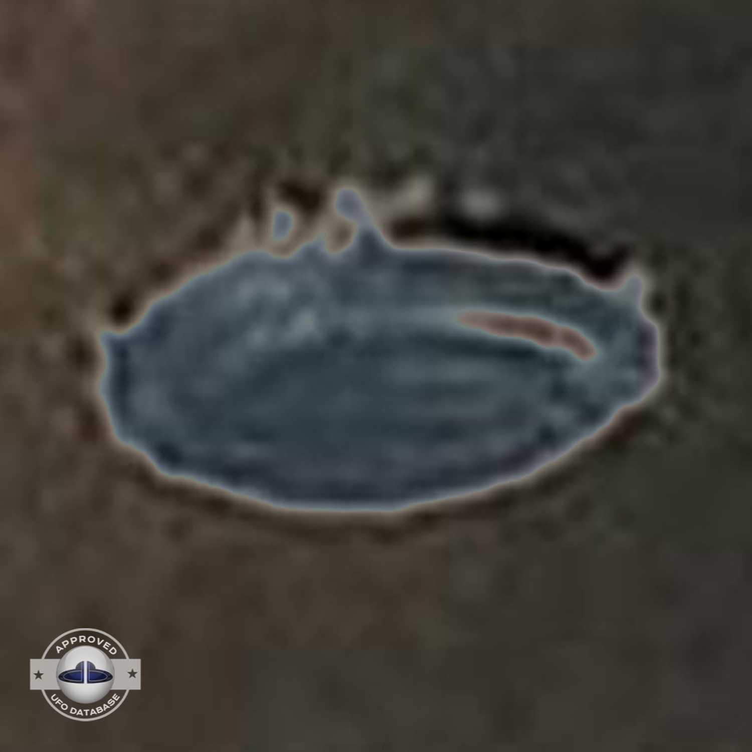 Japan in 1970. Rare incredible UFO Picture with such details of UFO UFO Picture #52-6