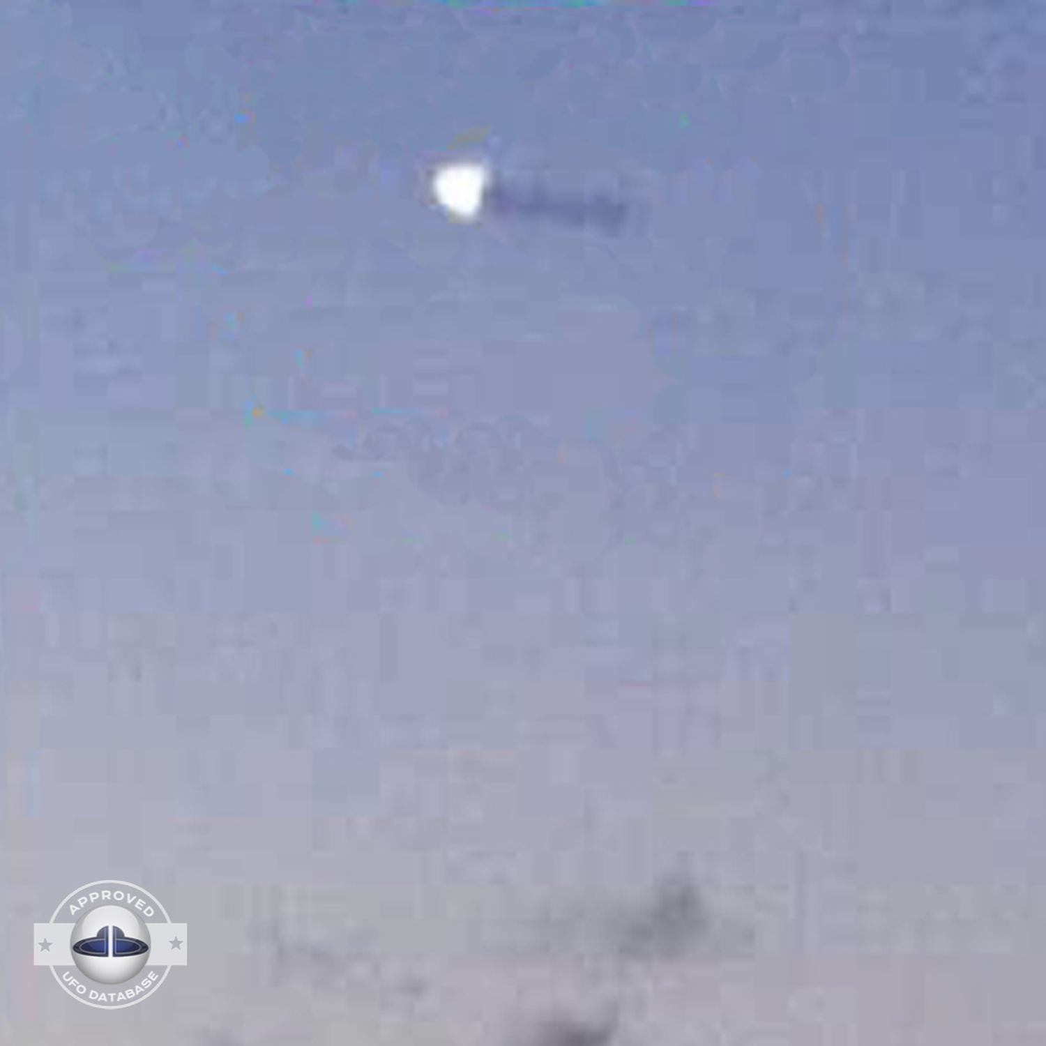 Long Mothership UFO near Africa Mount Kilimanjaro Kenya | June 6 2009 UFO Picture #233-3