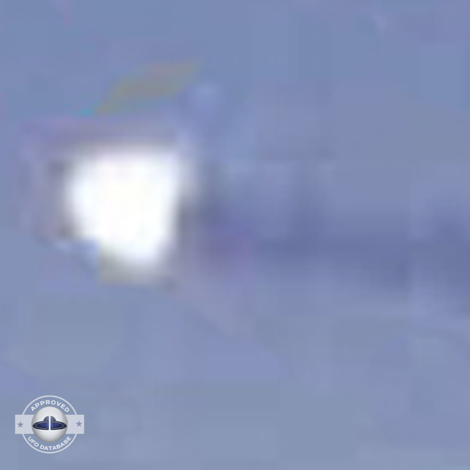 Long Mothership UFO near Africa Mount Kilimanjaro Kenya | June 6 2009 UFO Picture #233-5