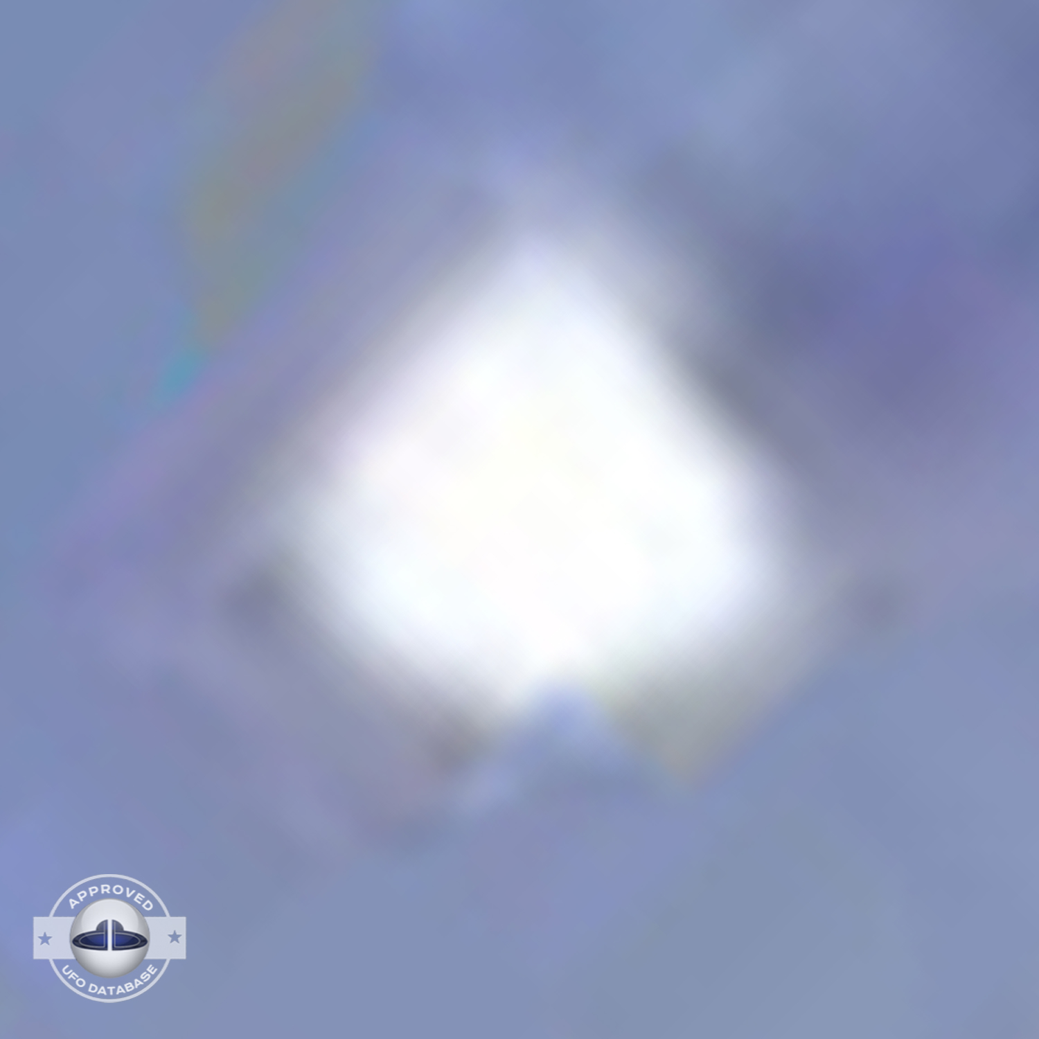 Long Mothership UFO near Africa Mount Kilimanjaro Kenya | June 6 2009 UFO Picture #233-7