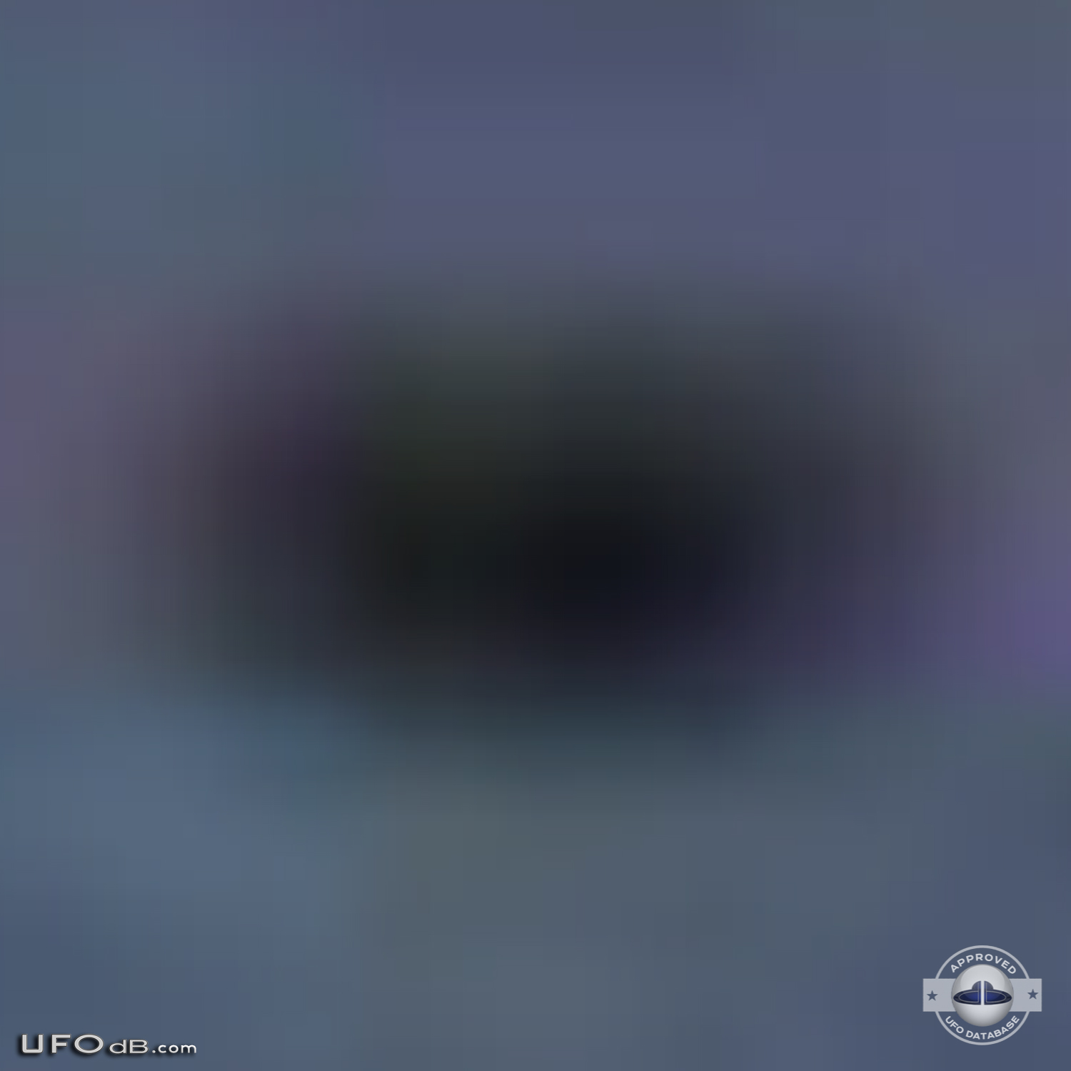 Kids picture captures a passing UFO in the sky of Cayo Chile in 2007 UFO Picture #435-5