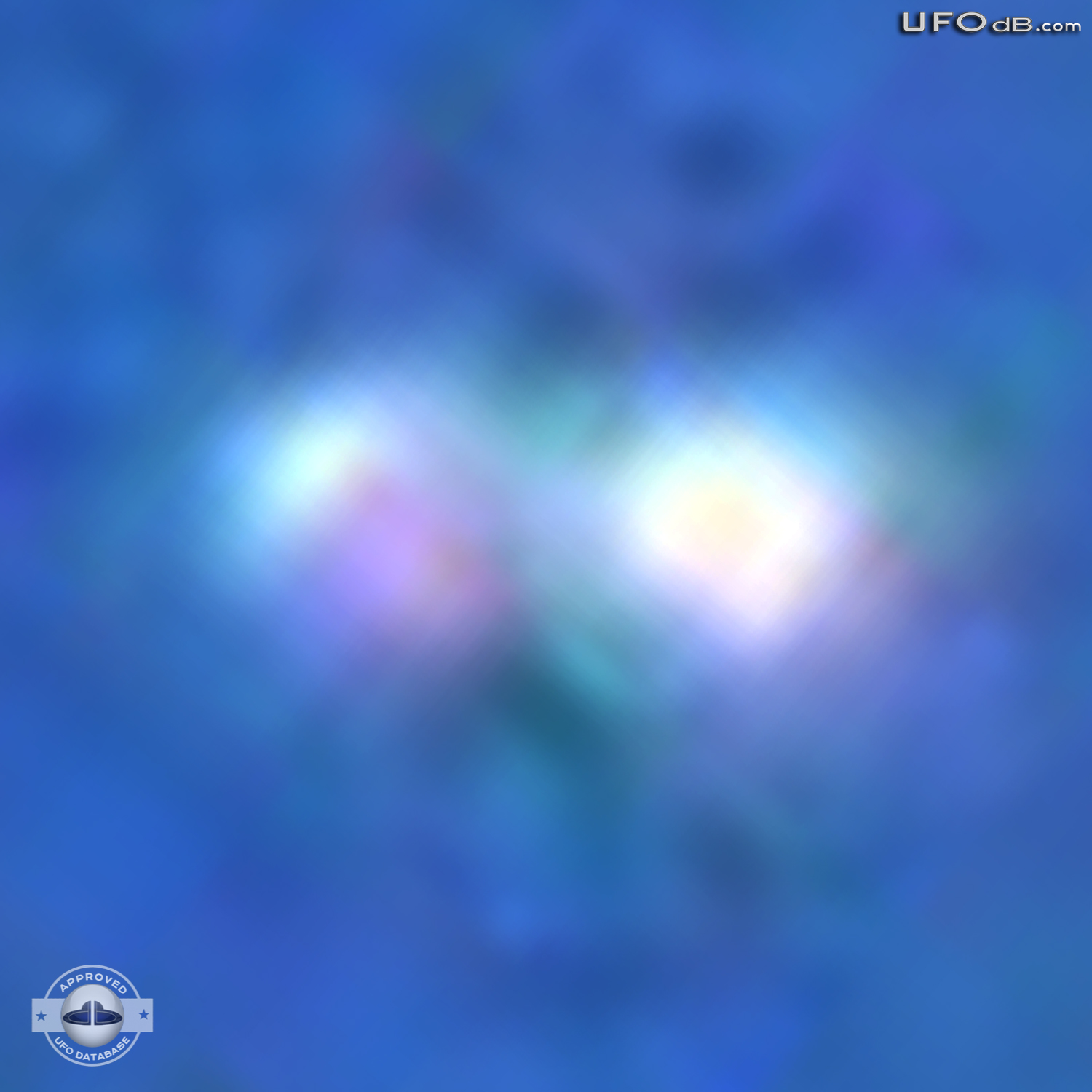 Kids run into the house after UFO sighting | Littleton USA April 2011 UFO Picture #274-6