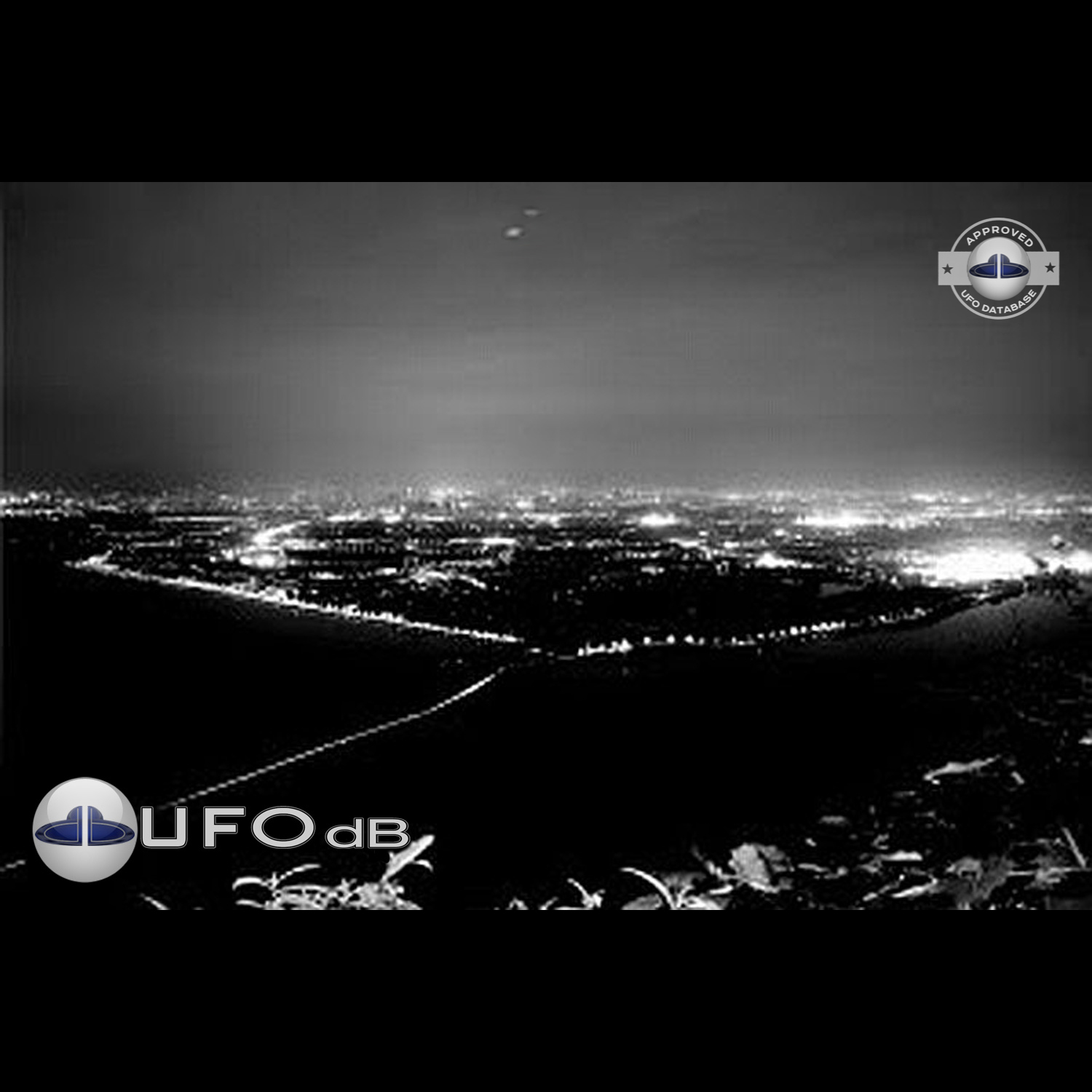 China UFO Sighting | Kunming, Yunnan UFO picture | October 14 2010 UFO Picture #151-1