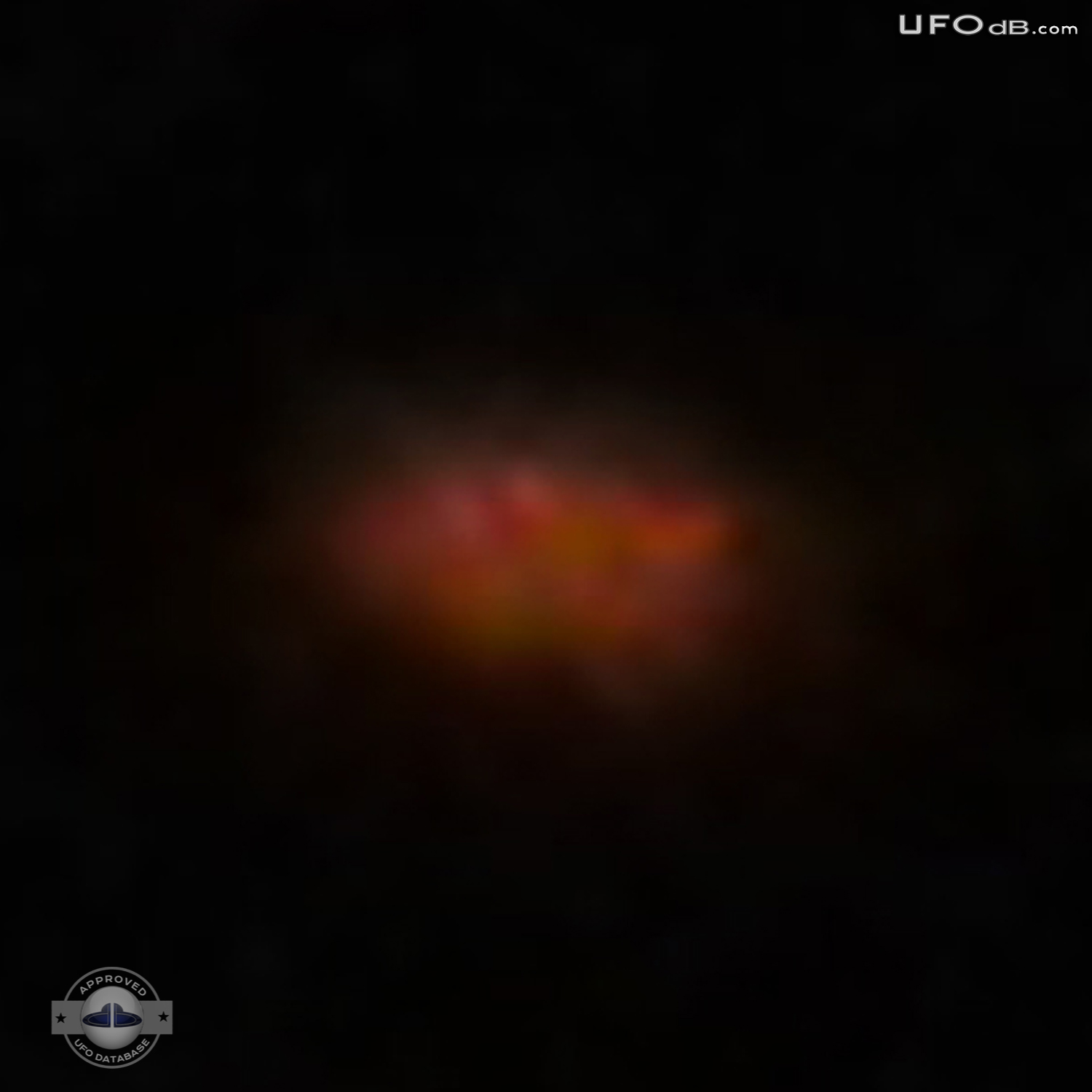 Large Red UFO over Aldershot | Hampshire, England | January 8 2011 UFO Picture #299-3