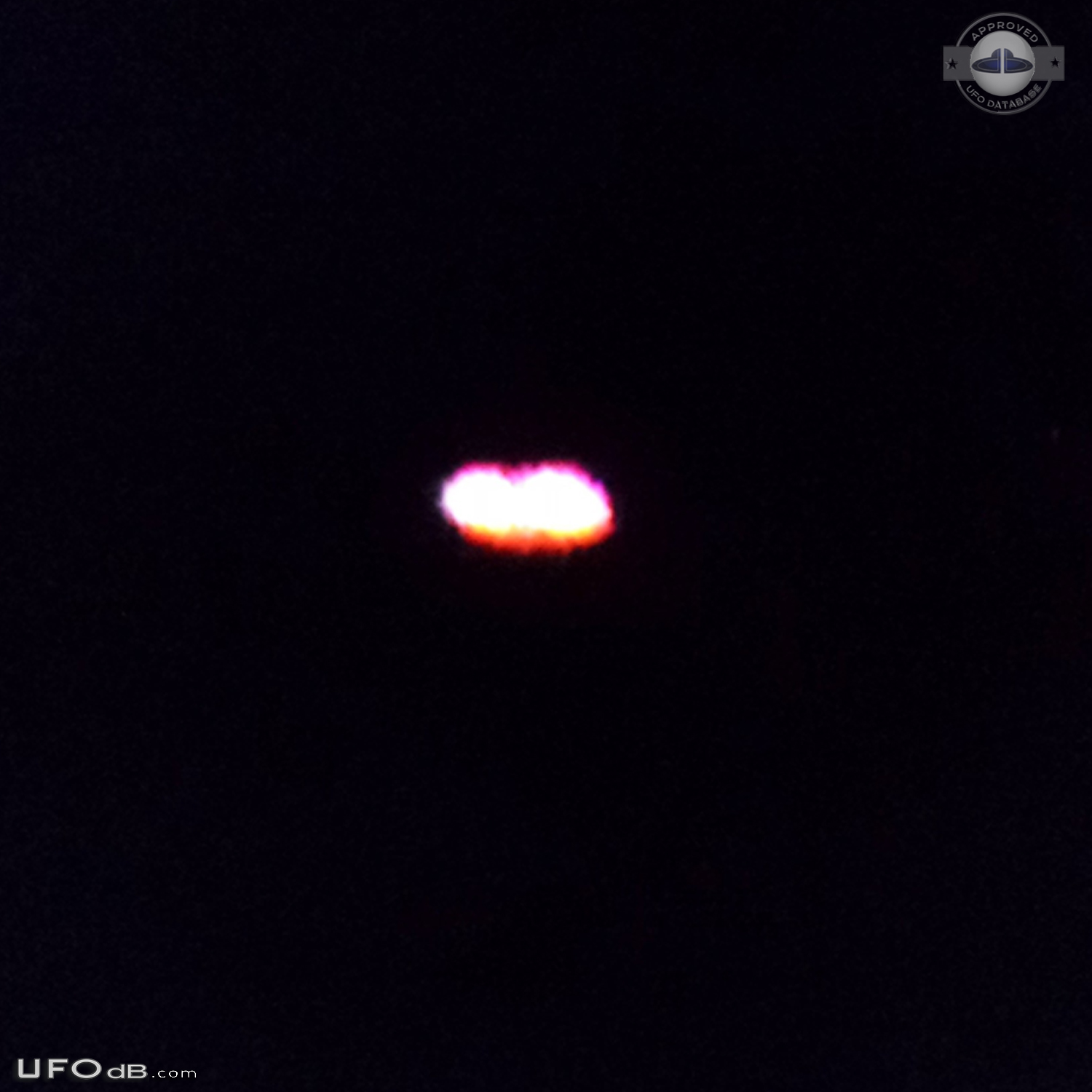 Large lights stationary, moving, and reverse direction without any noi UFO Picture #770-3