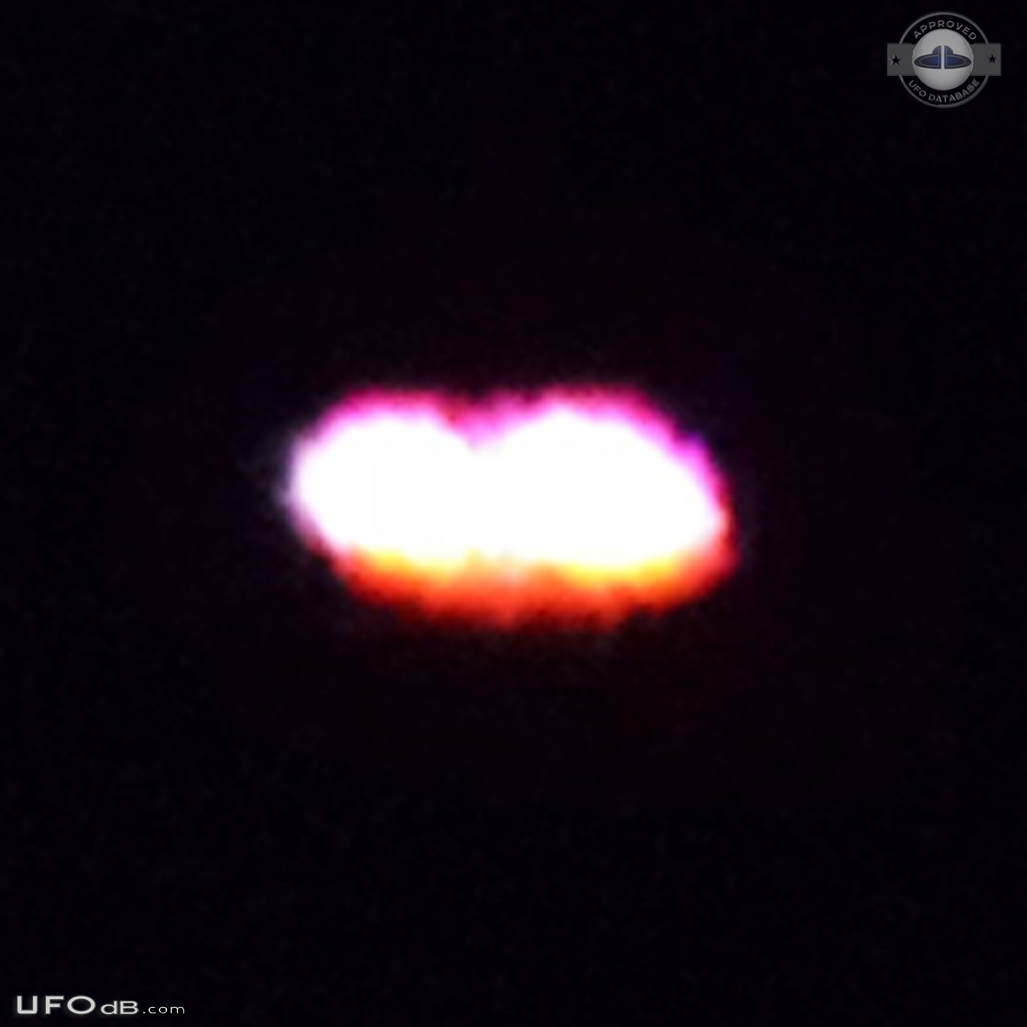 Large lights stationary, moving, and reverse direction without any noi UFO Picture #770-4