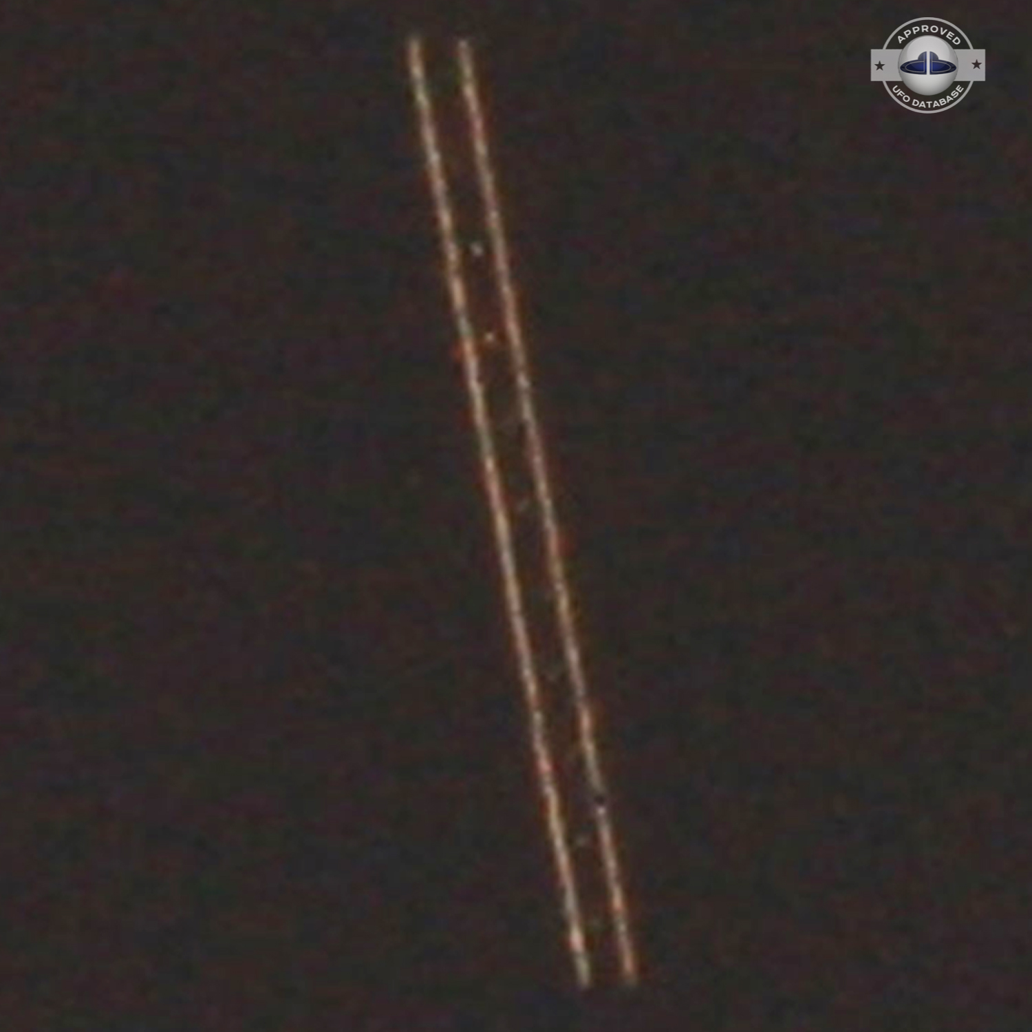 Long UFO ship in the space caught on picture over Toronto Ontario 2012 UFO Picture #514-3