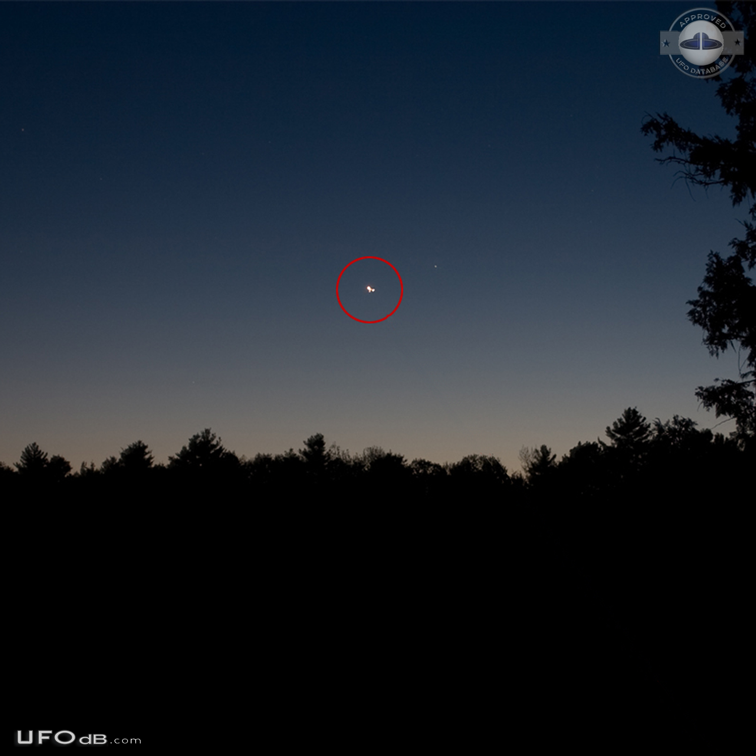 Mysterious Lights UFOS Observed Near Apsley Ontario Canada 2015 UFO Picture #721-6