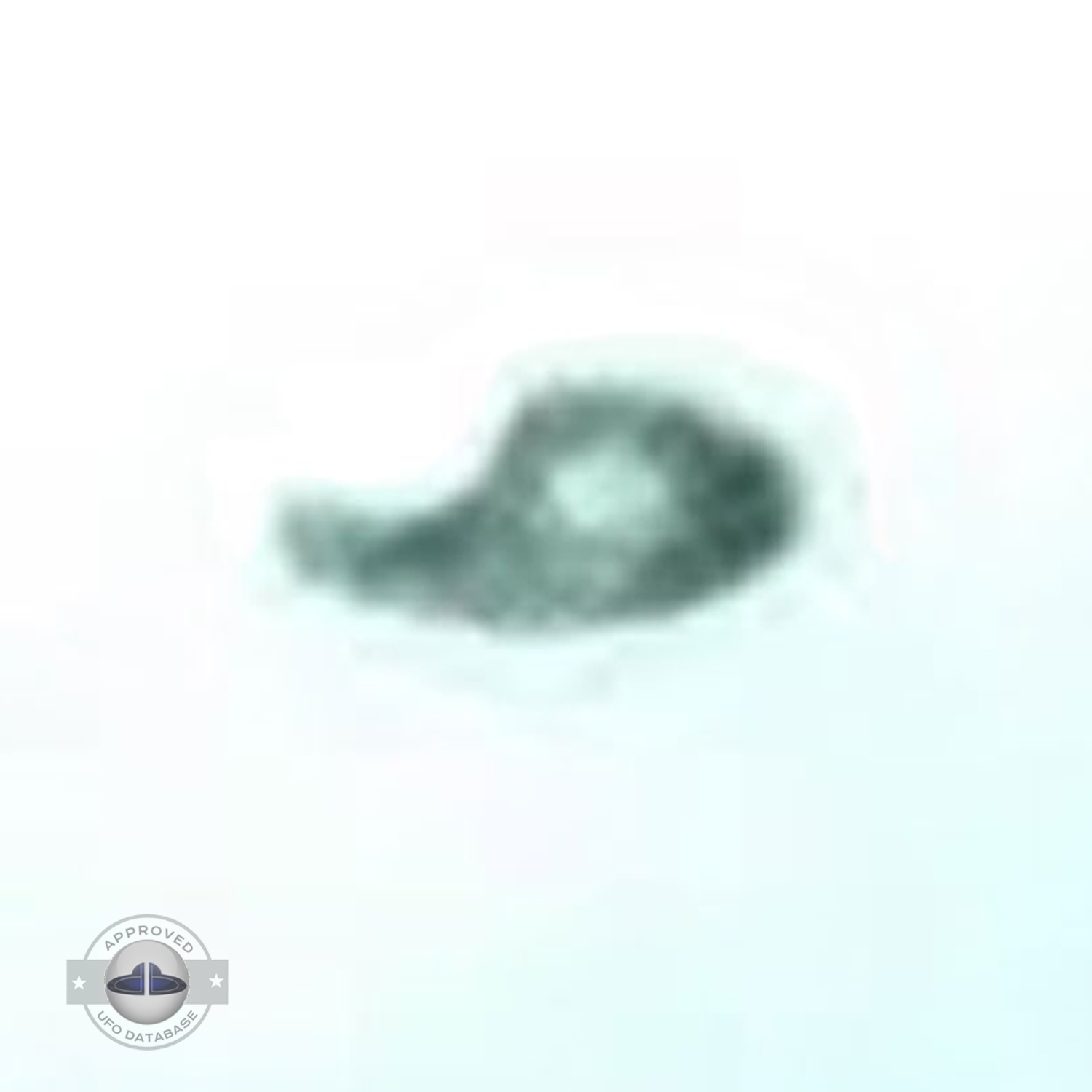 UFO picture was shot from the roof of an building in New York City UFO Picture #105-4