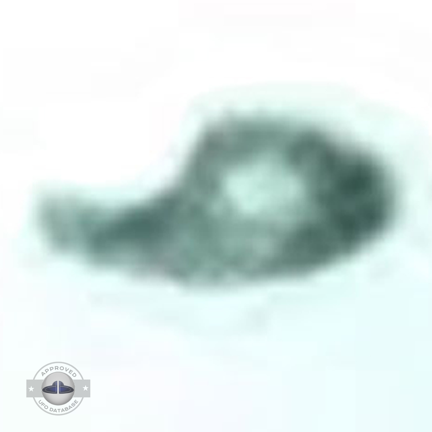 UFO picture was shot from the roof of an building in New York City UFO Picture #105-5