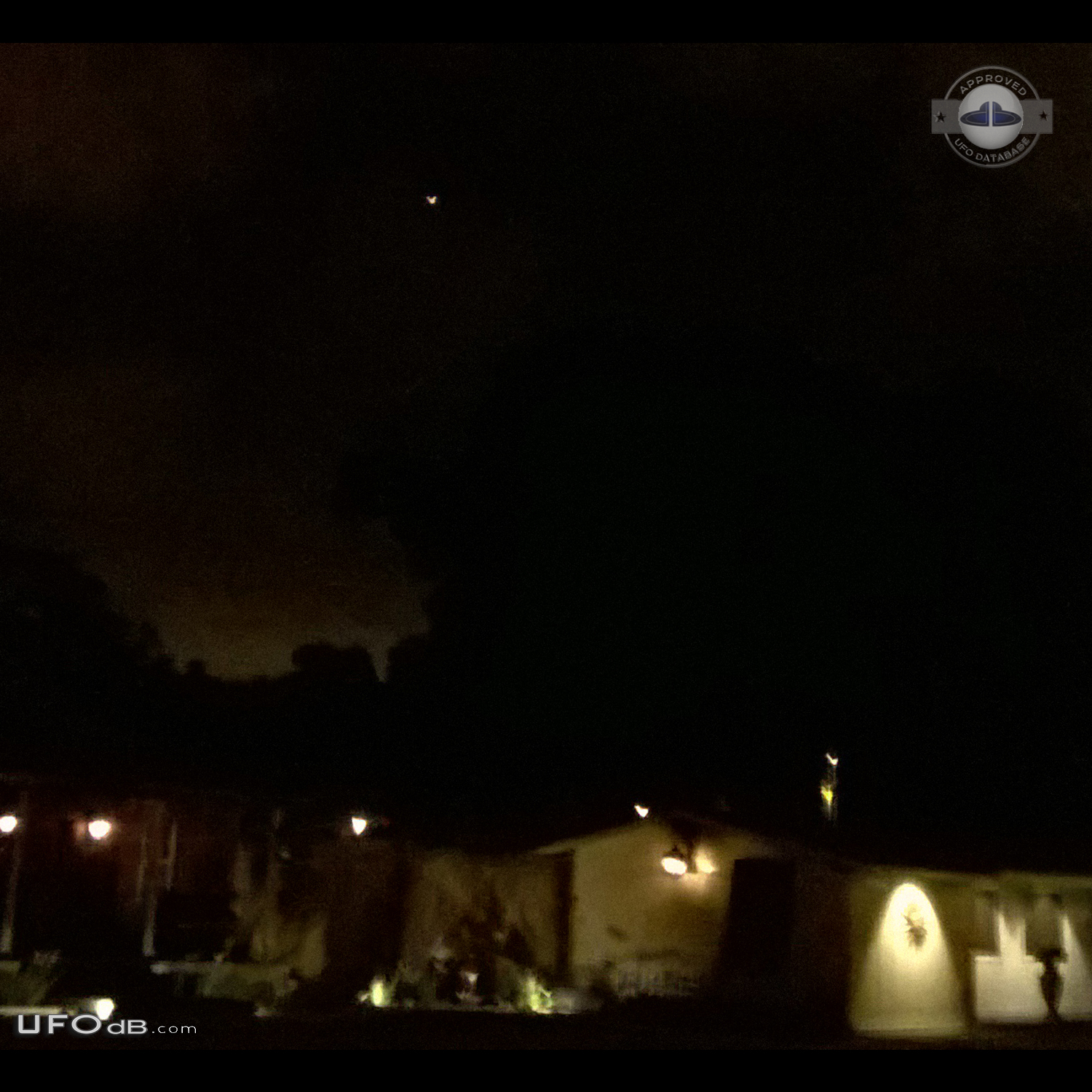 Observed 20+ white/reddish orange orbs UFOs - Louisiana USA 2015 UFO Picture #683-1