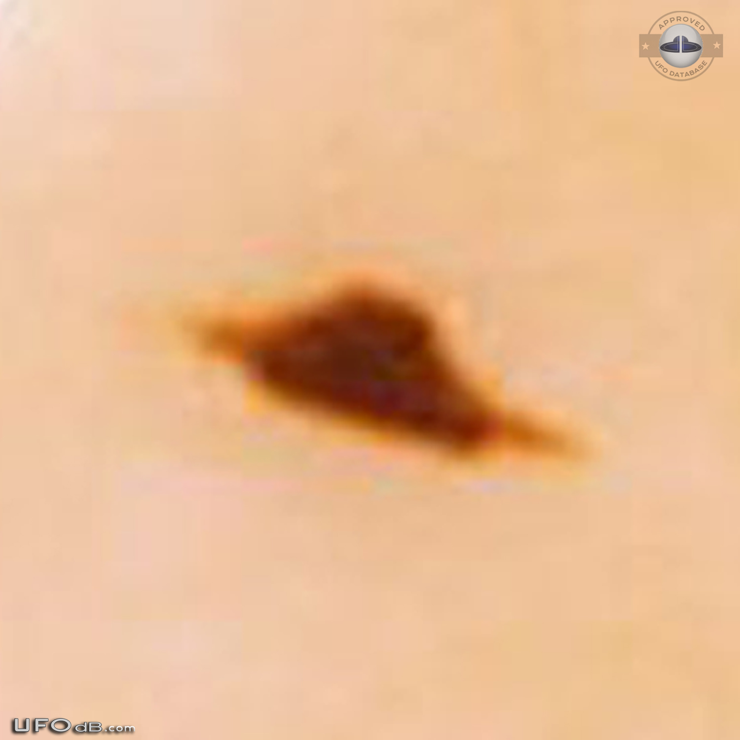 Old 1966 UFO picture taken near Lake Tiorati, Orange County New York UFO Picture #633-5