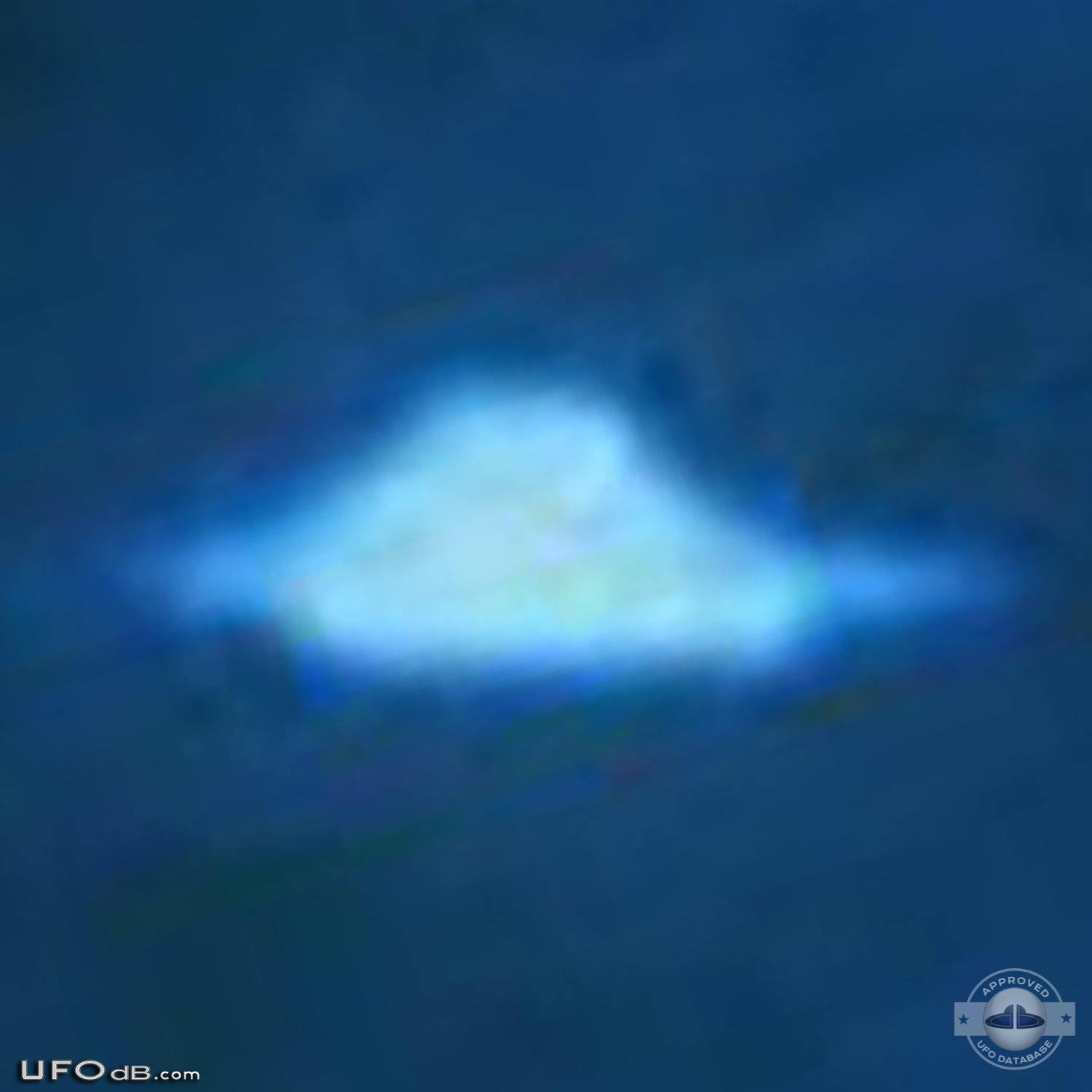 Old 1966 UFO picture taken near Lake Tiorati, Orange County New York UFO Picture #633-7