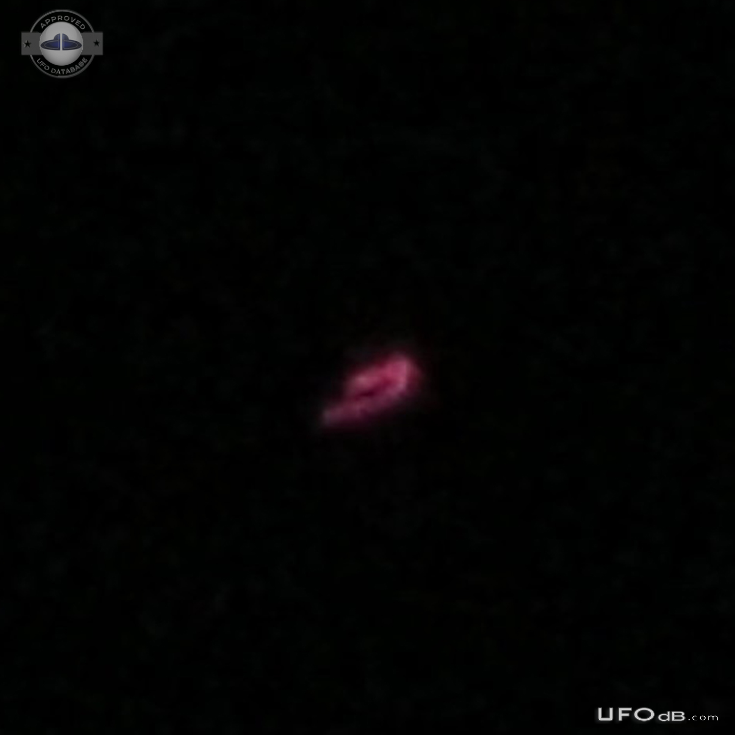 Orange glowing Batwing UFO overflew airport, stopped in mid-air Texas  UFO Picture #743-2