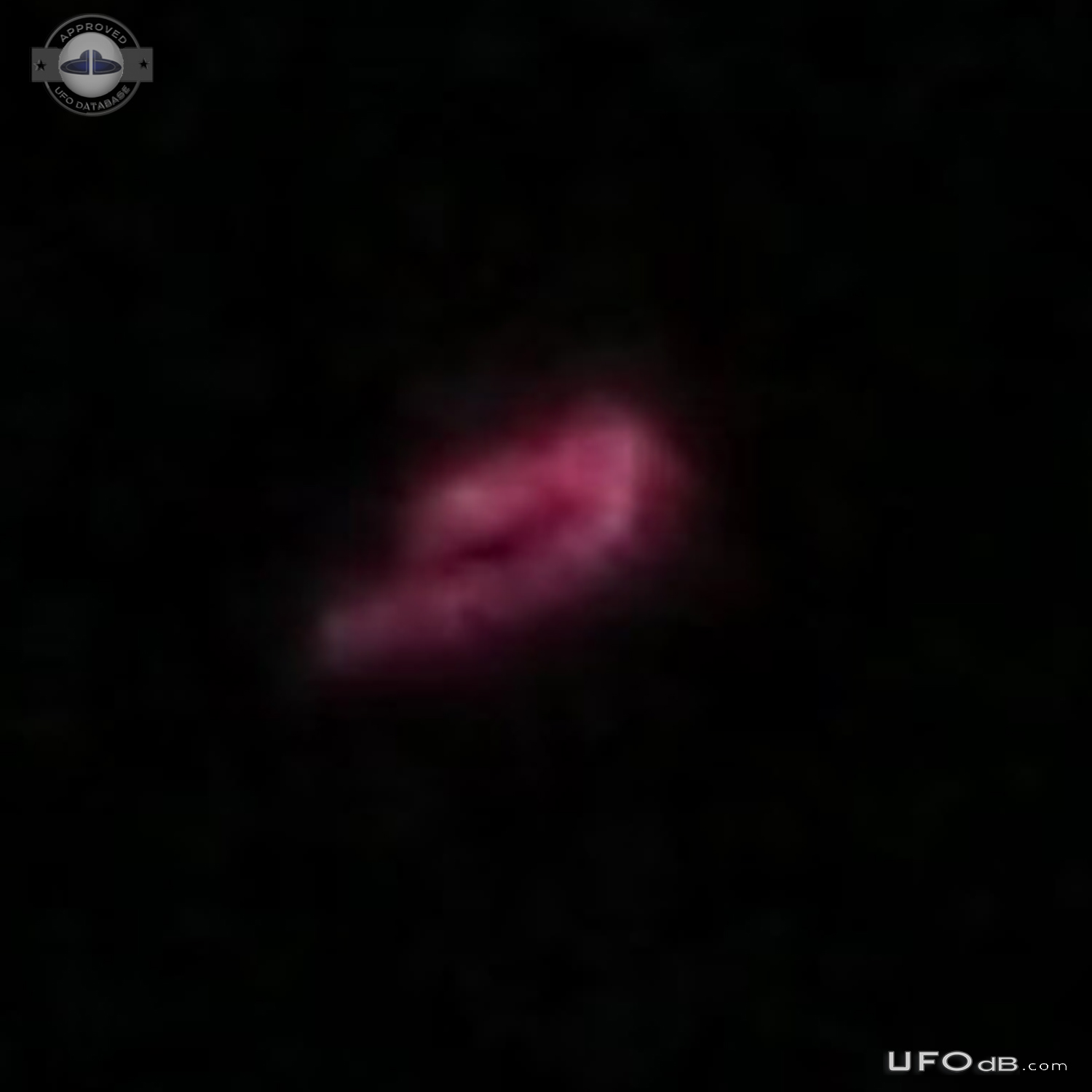 Orange glowing Batwing UFO overflew airport, stopped in mid-air Texas  UFO Picture #743-3