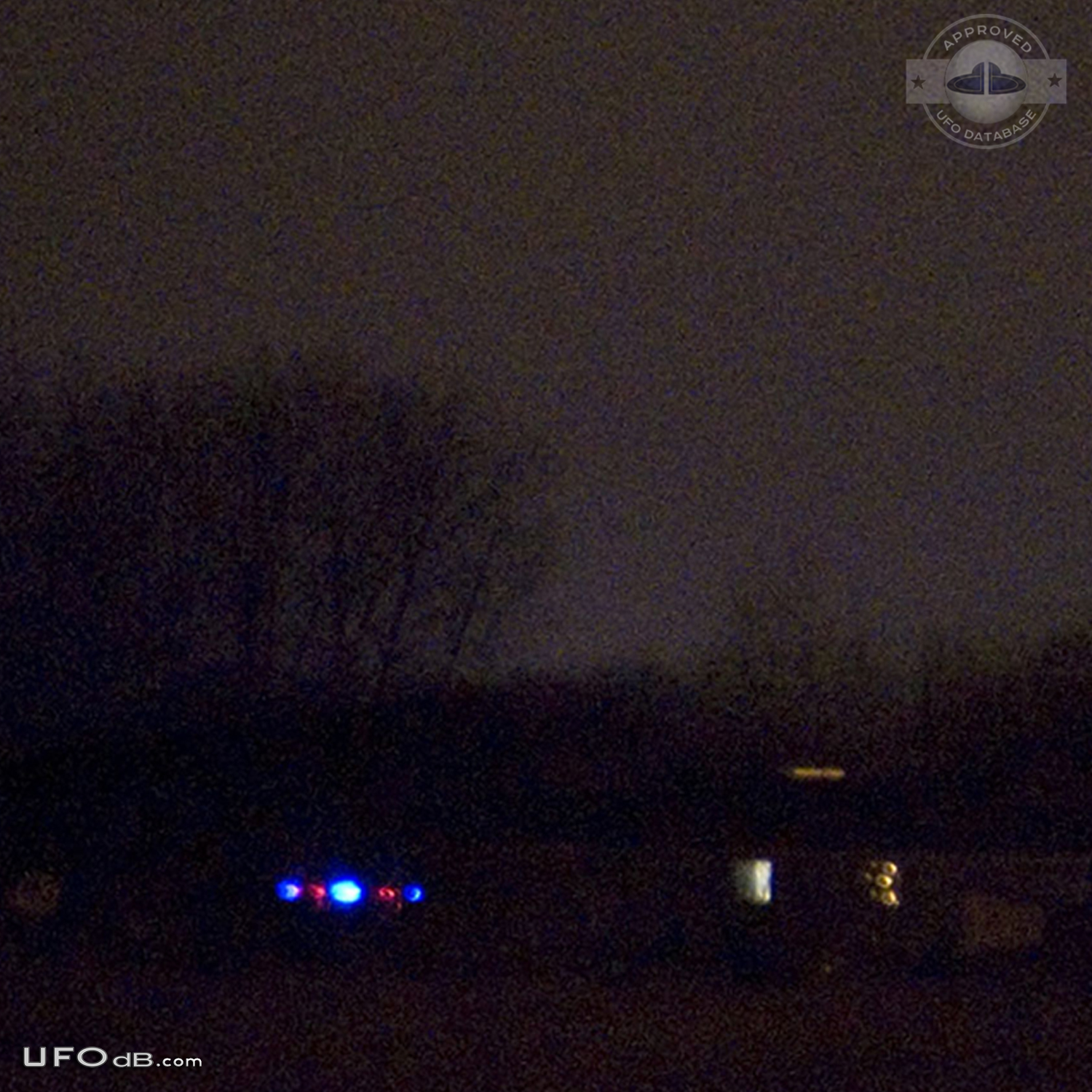People from Manitoba witnesses a UFO landing on their fields June 2011 UFO Picture #355-3