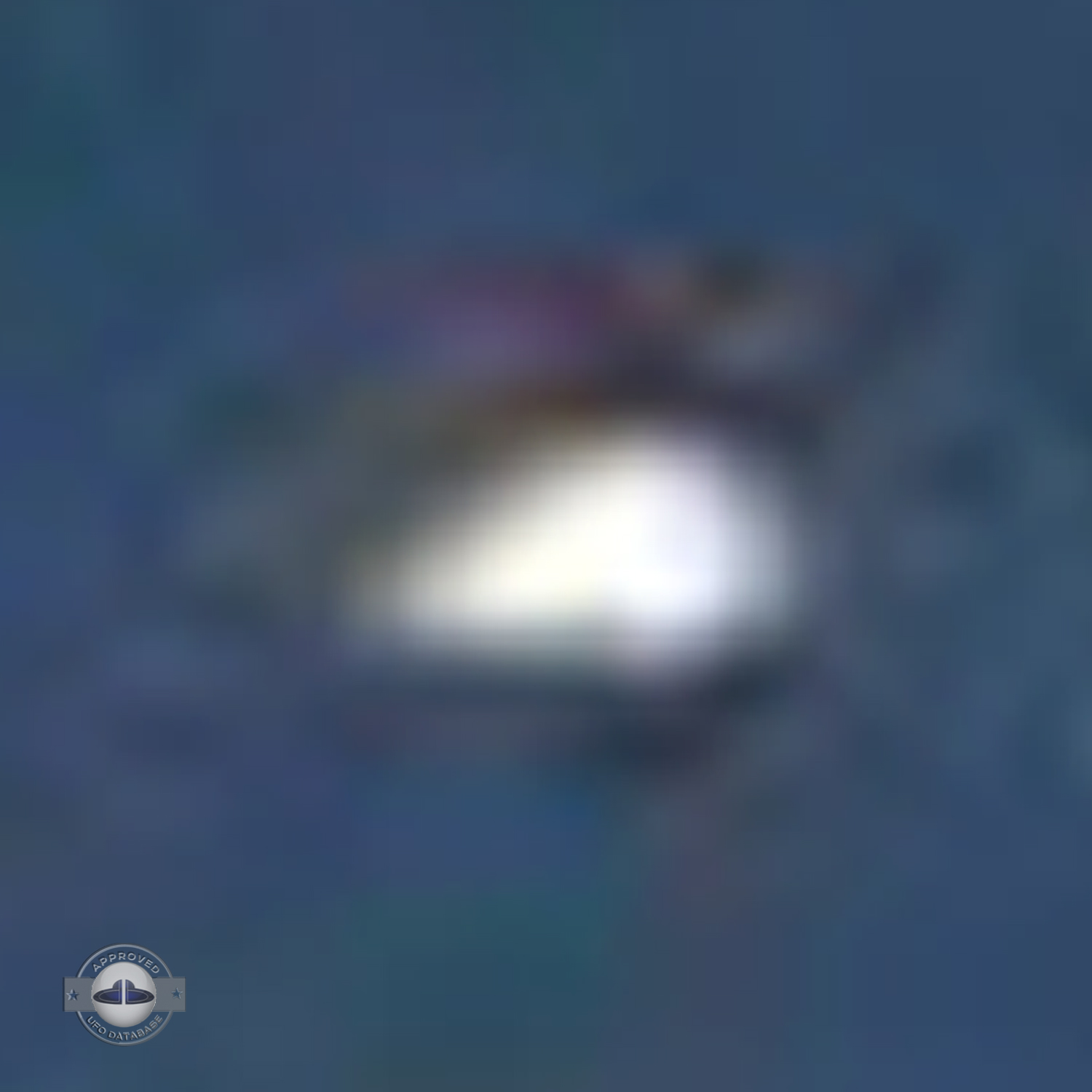 UFO seen over India between New Delhi to Guwahati | UFO picture 2008 UFO Picture #195-7