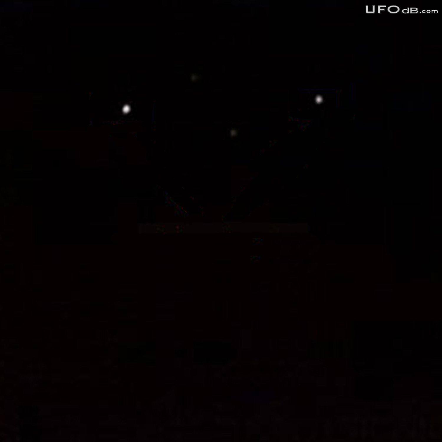 Pulsating Sounds made by Colorful UFOs | Toronto, Canada | May 21 2011 UFO Picture #327-2