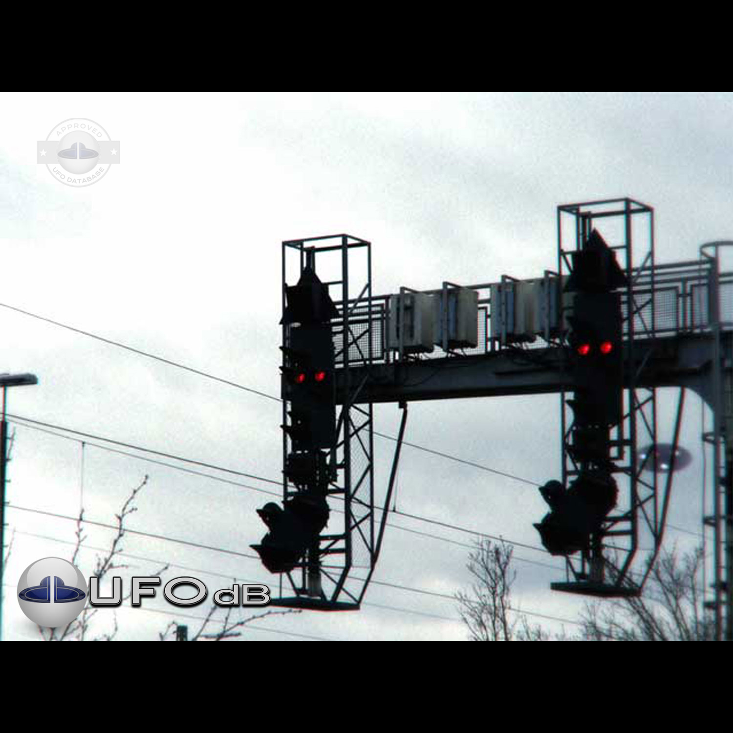 Witness of UFO get pulsating vibrations in Wurzburg, Germany 2009 UFO Picture #216-1