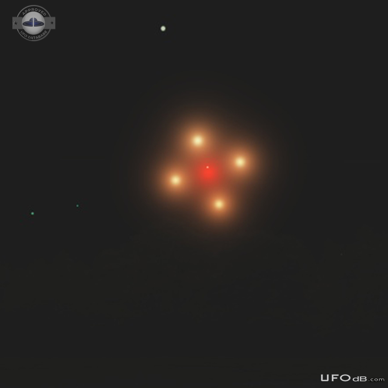 Red light with four yellow lights in diamond pattern - Elba new York U UFO Picture #797-3