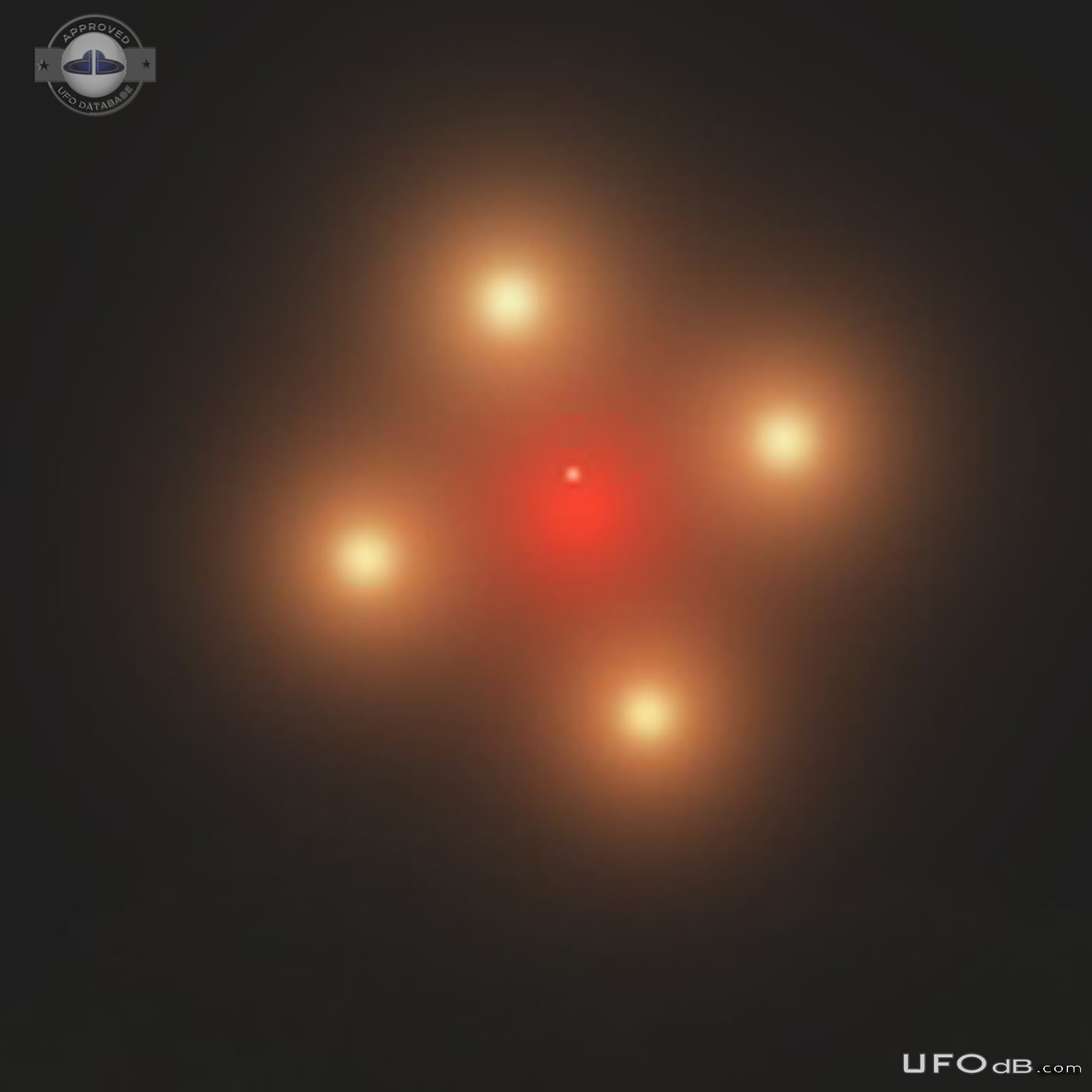 Red light with four yellow lights in diamond pattern - Elba new York U UFO Picture #797-4