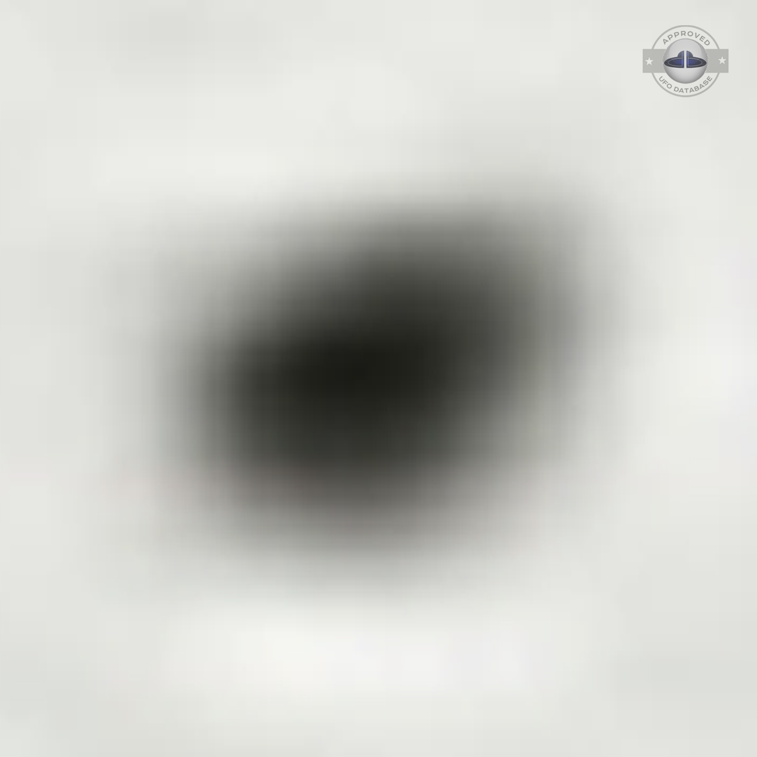 Web cam capture UFO picture over island of Cheung Chauen | Hong Kong UFO Picture #226-6