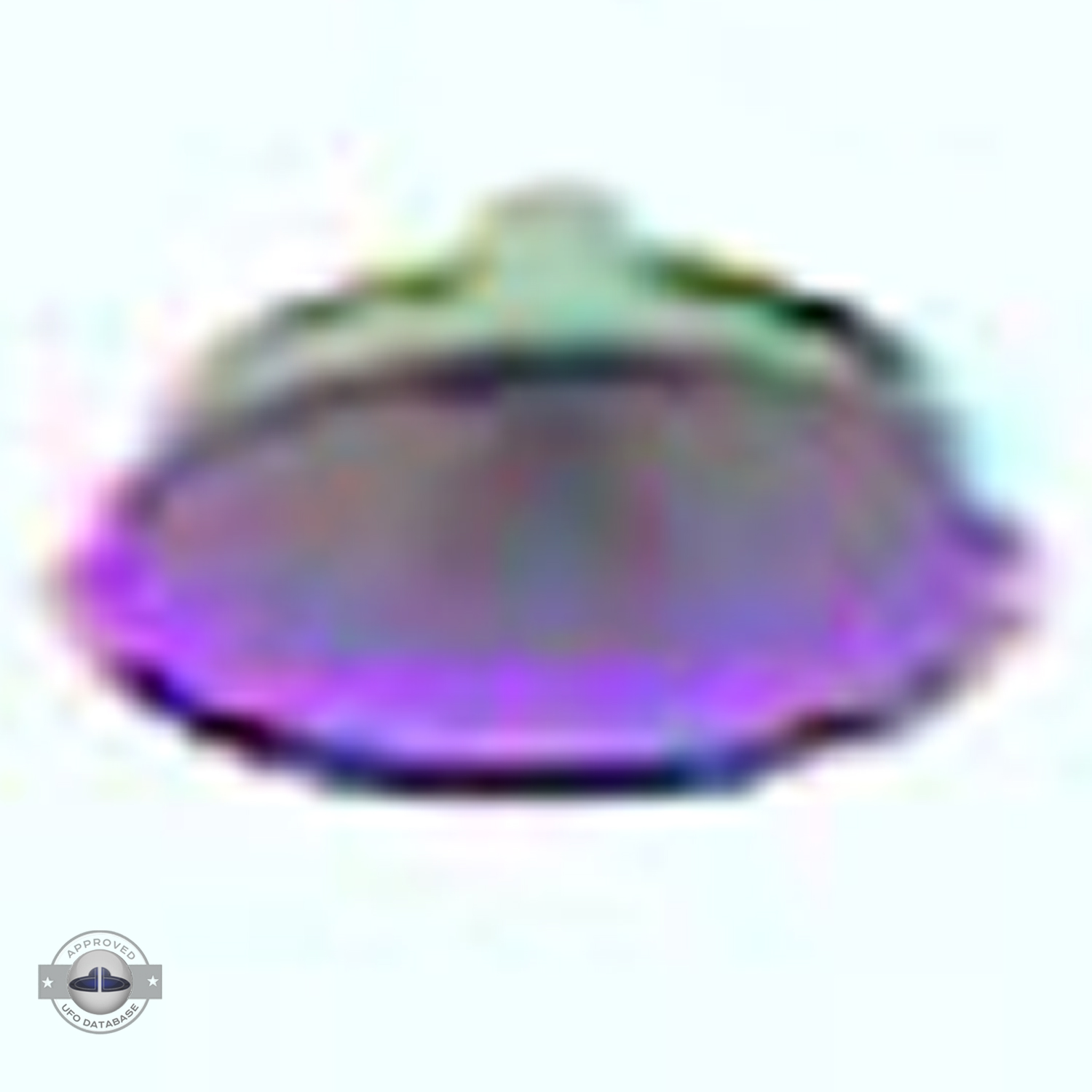 UFO picture shot near remote Monastery in Emei Shan | Sichuan, China UFO Picture #192-5