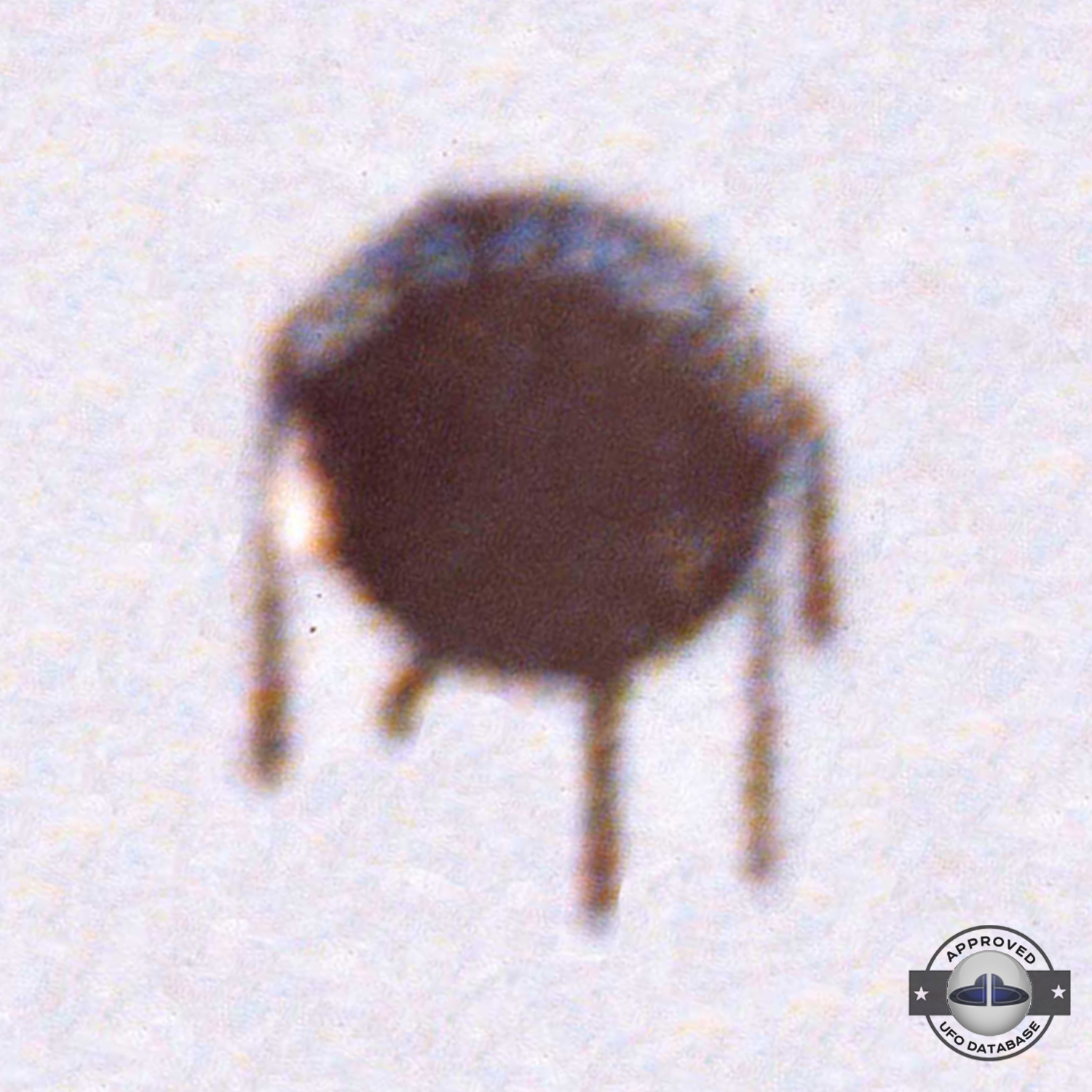 Strange UFO similar to Sputnik satellite seen in Alfena Portugal 1990 UFO Picture #472-3