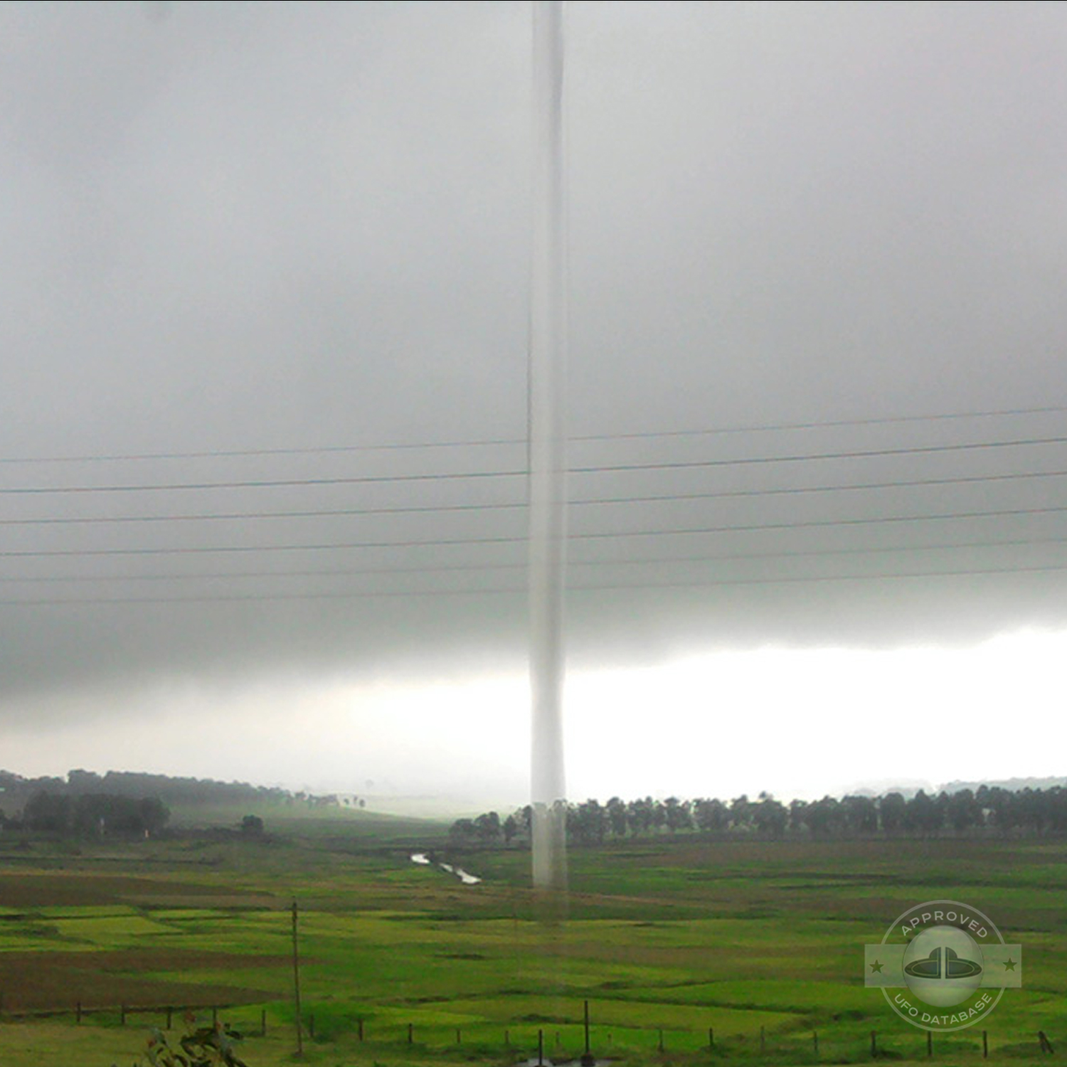 Strange cloud formation in India | Sighting in Mainpat, Chhattisgarh UFO Picture #152-3
