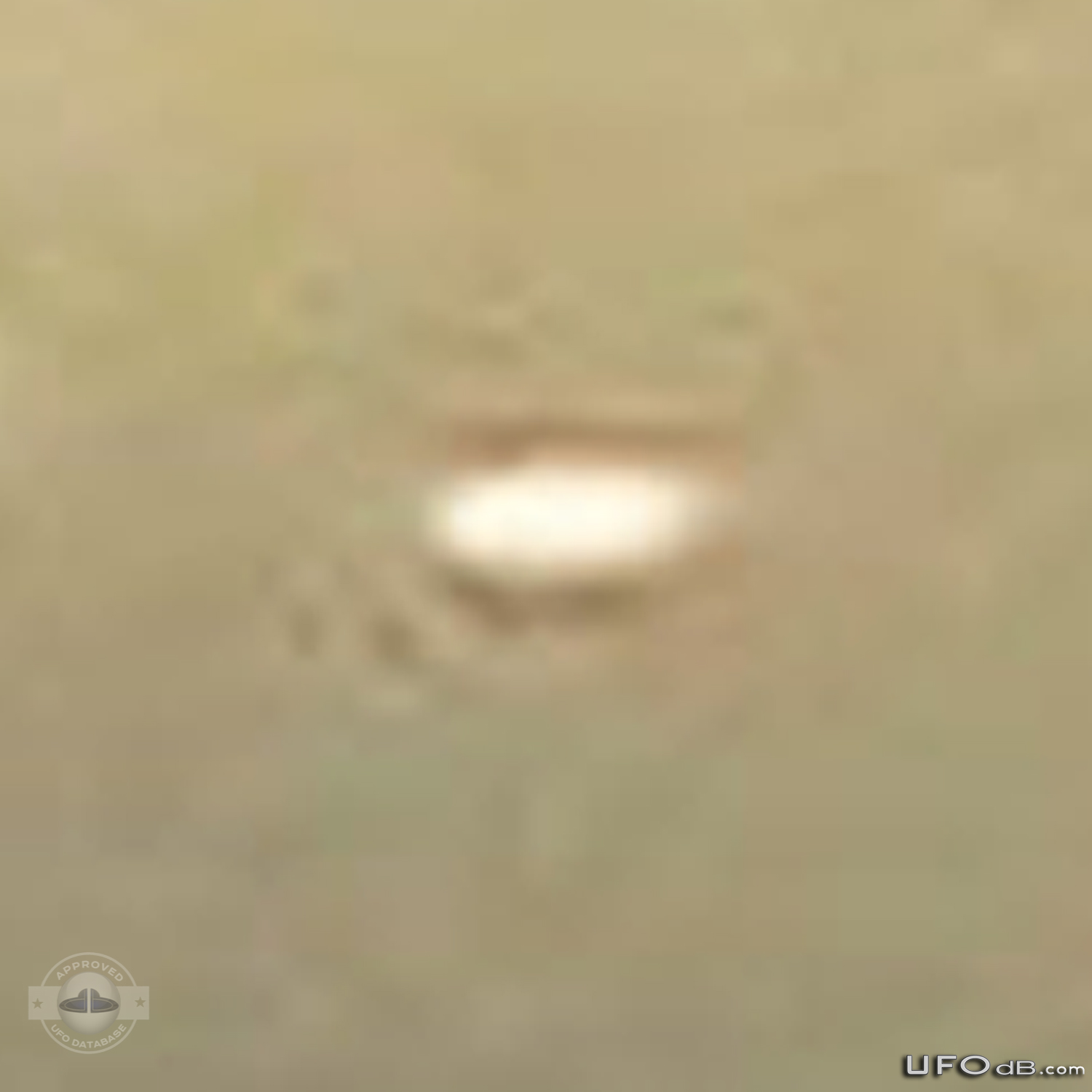 Sunrise reveals a fleet of cloaked UFOs in Chiba, Japan | January 2011 UFO Picture #244-6